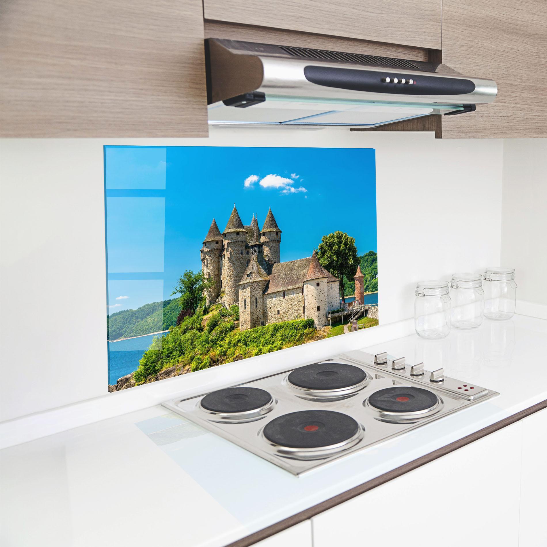 Konyhai üveg hátfal Medieval Castle France mockup 8