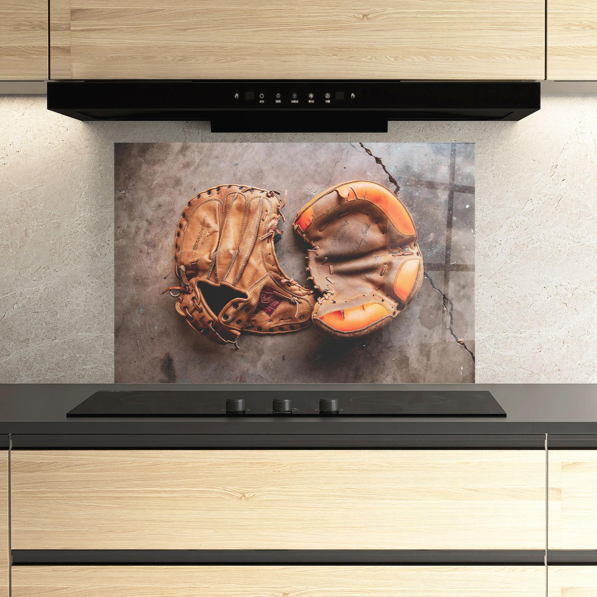 Konyhai üveg hátfal Brown Orange Baseball Gloves mockup 3