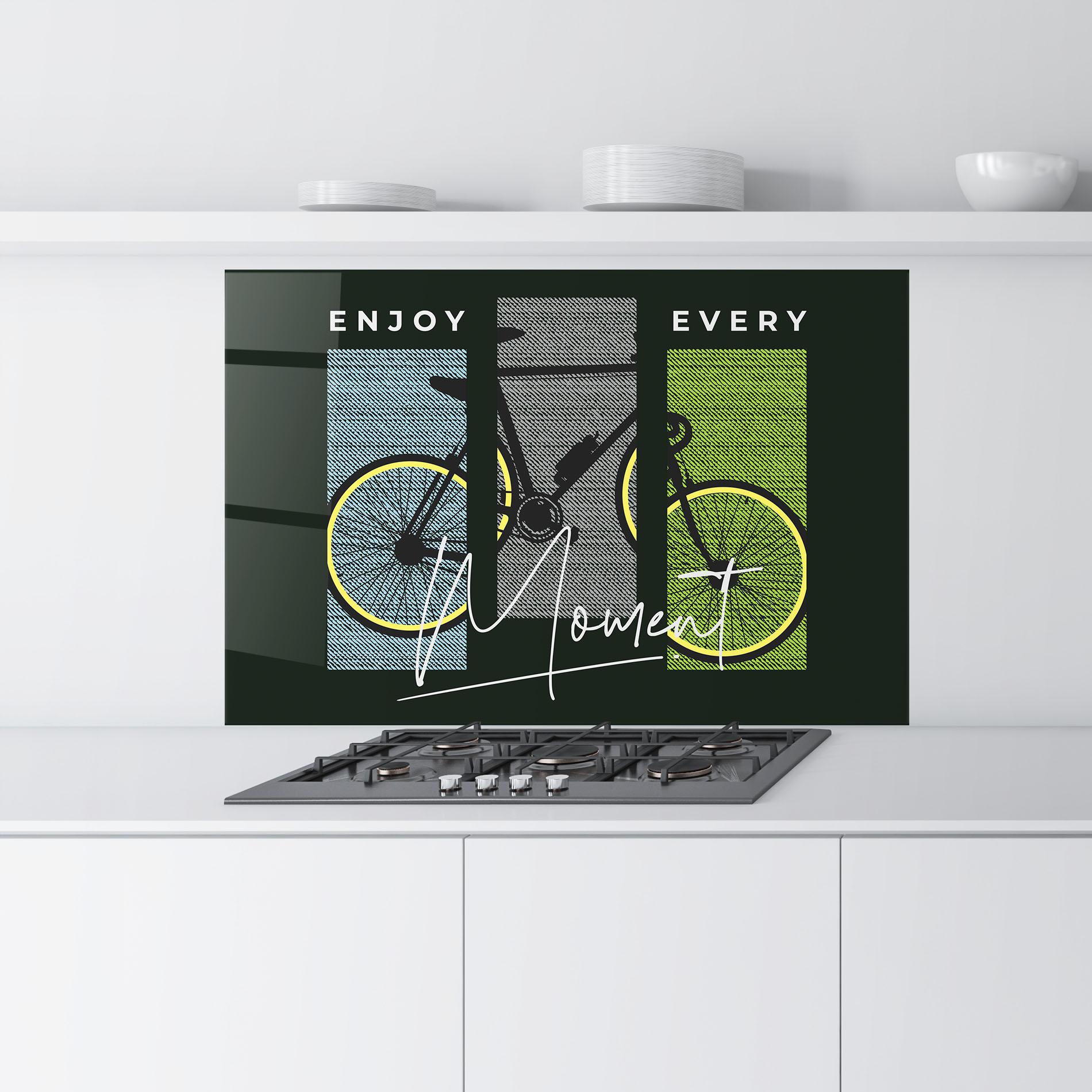 Konyhai üveg hátfal Moment Bike mockup 9