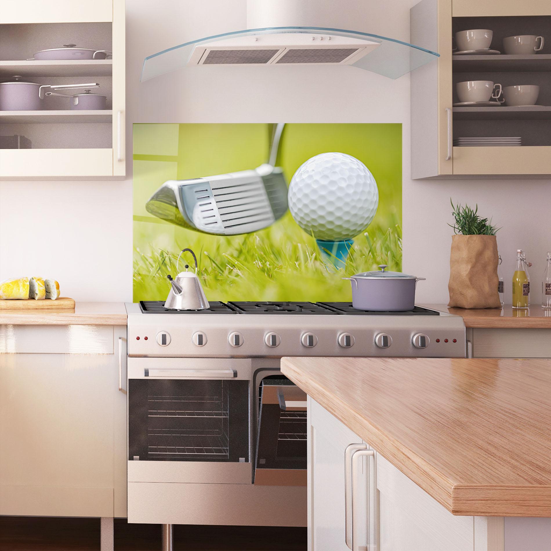 Konyhai üveg hátfal Golf Ball Grass mockup 1