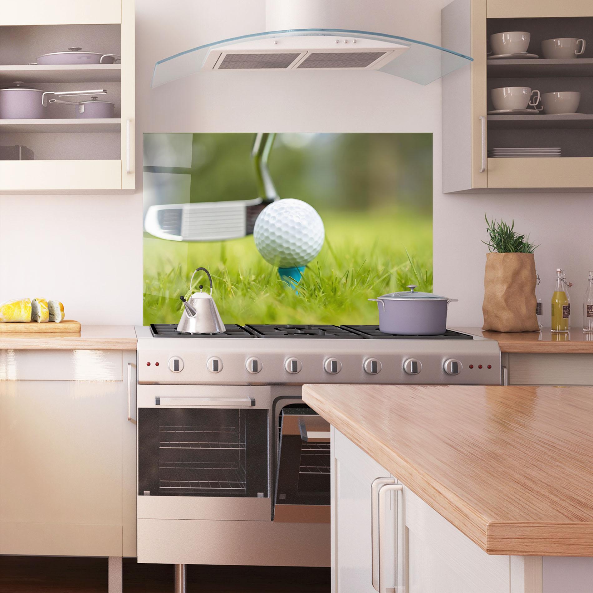 Konyhai üveg hátfal Golf Ball Tee mockup 1