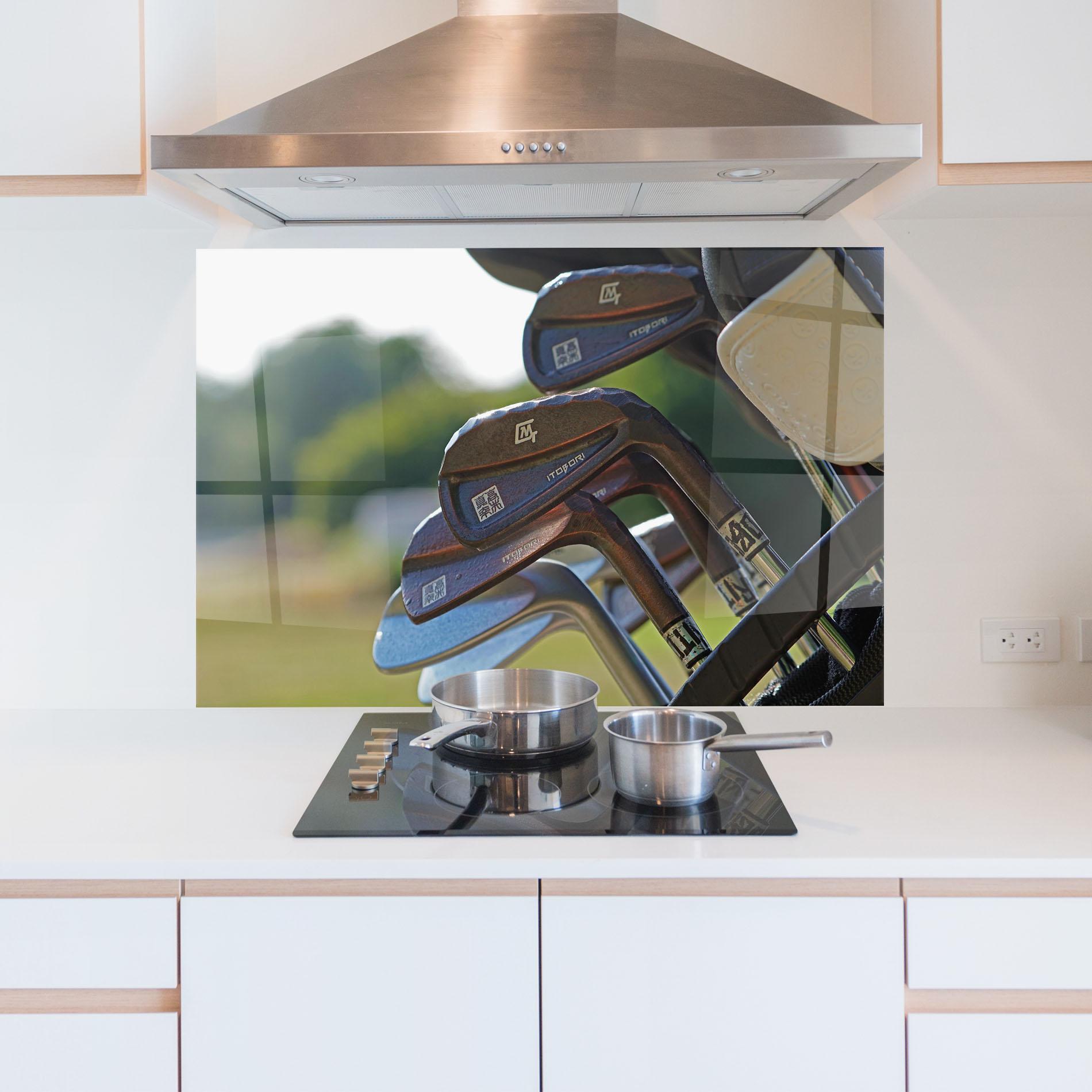 Konyhai üveg hátfal Brown Golf Club mockup 5