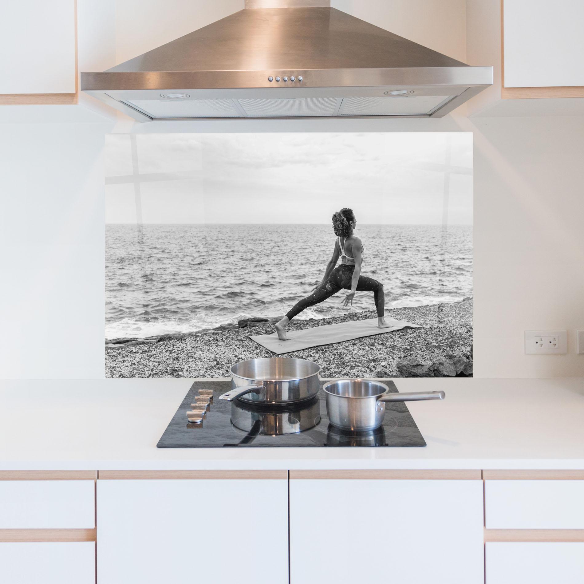 Konyhai üveg hátfal Blissful Balance mockup 5