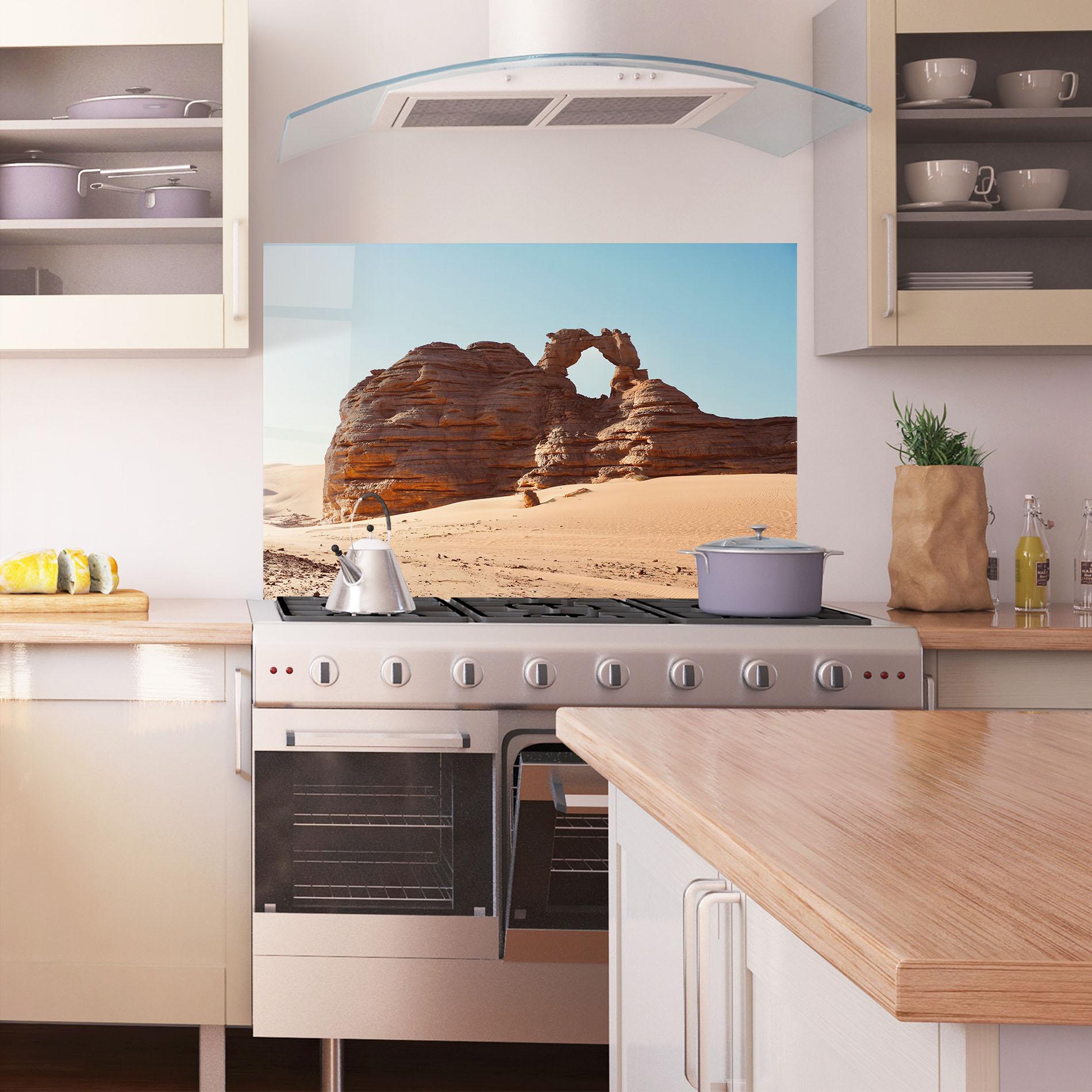Konyhai üveg hátfal Arcade In Desert 2 mockup 1