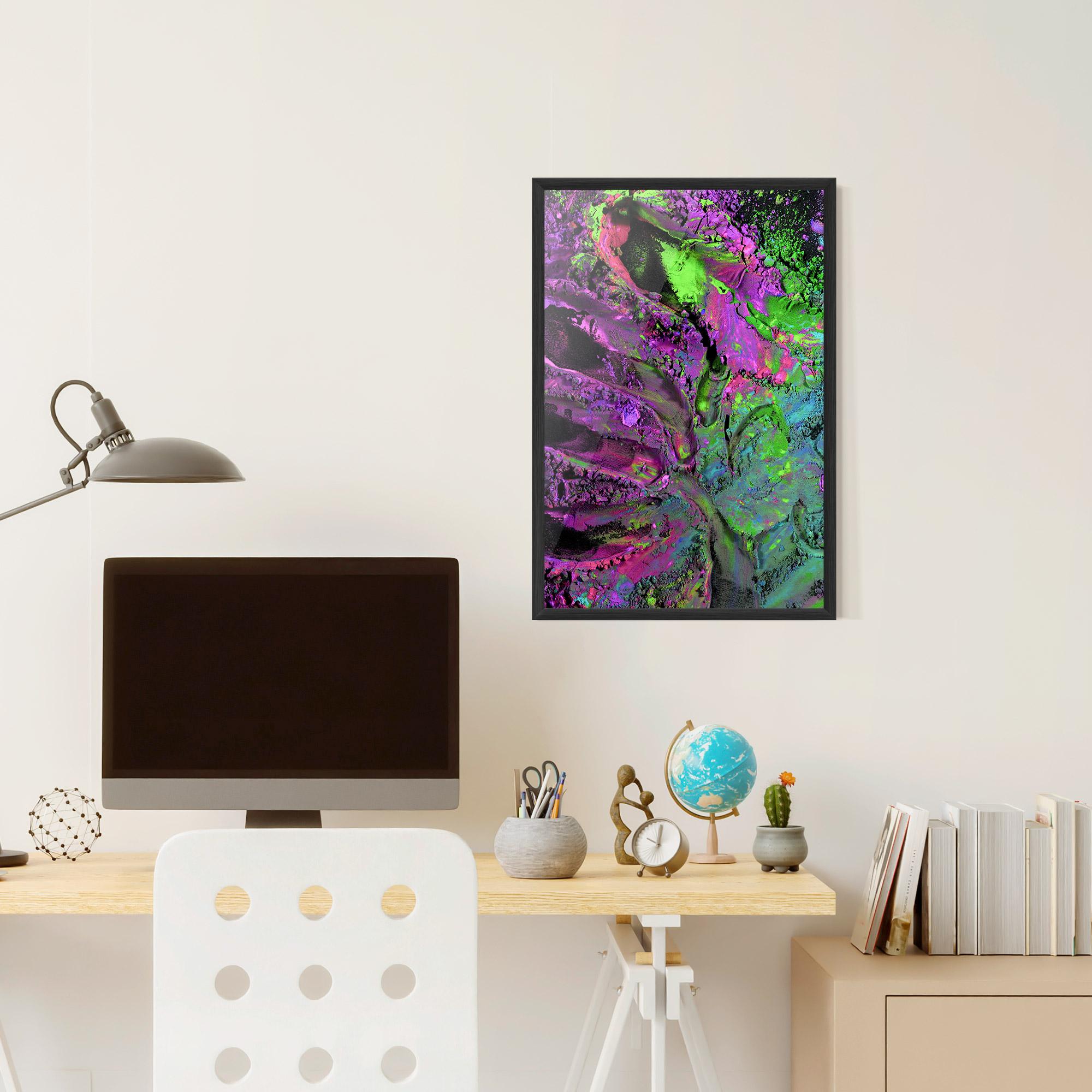 Keretezett Poszter Purple Powder mockup 6