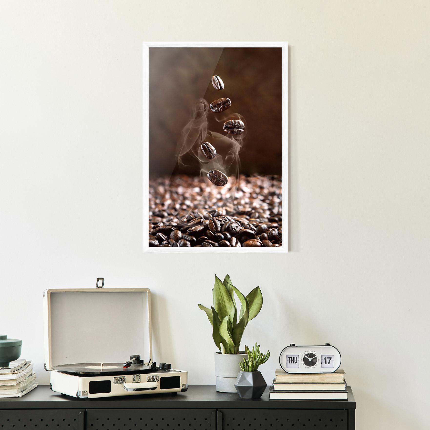 Keretezett Poszter Close Up Falling Beans mockup 2