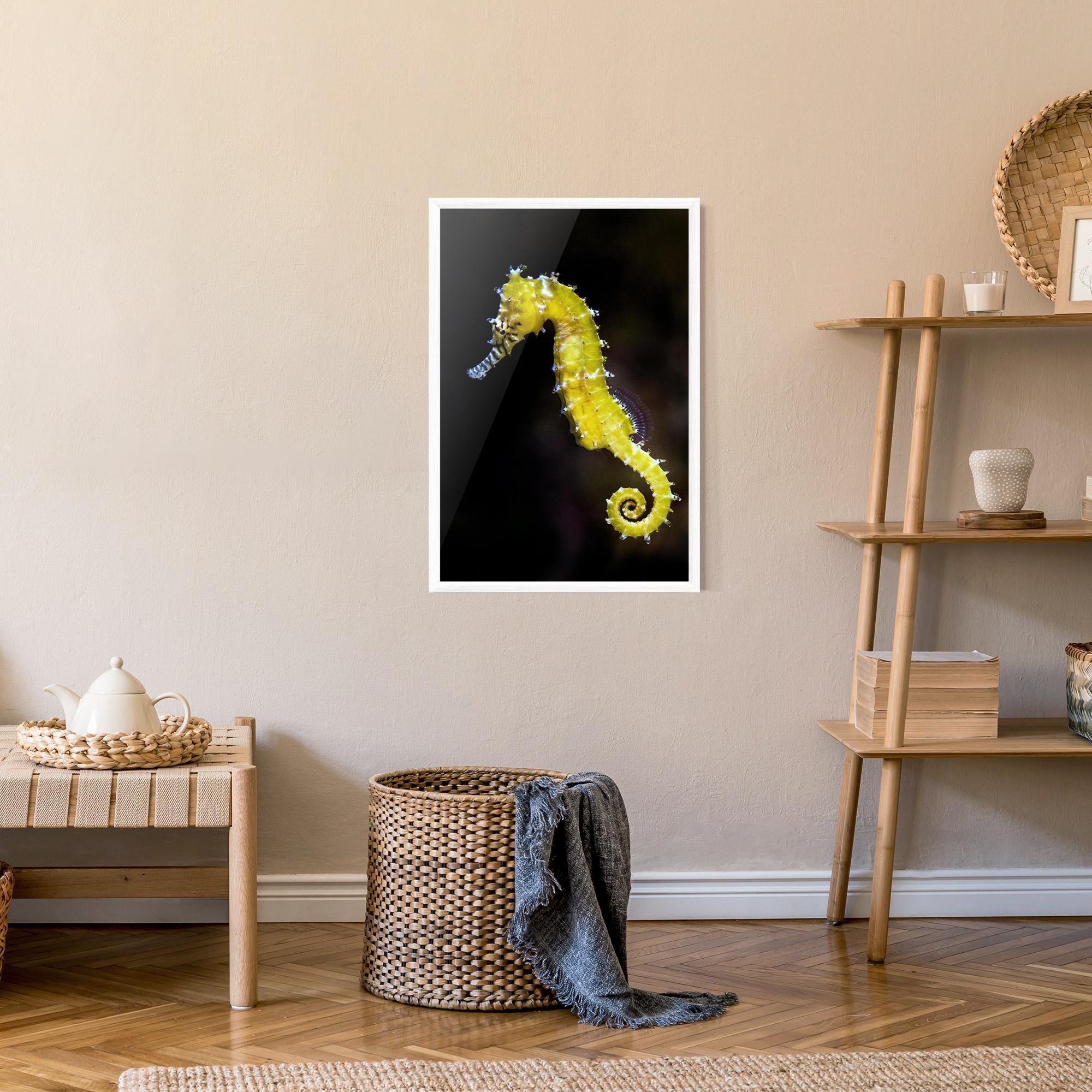 Keretezett Poszter Yellow Seahorse mockup 9