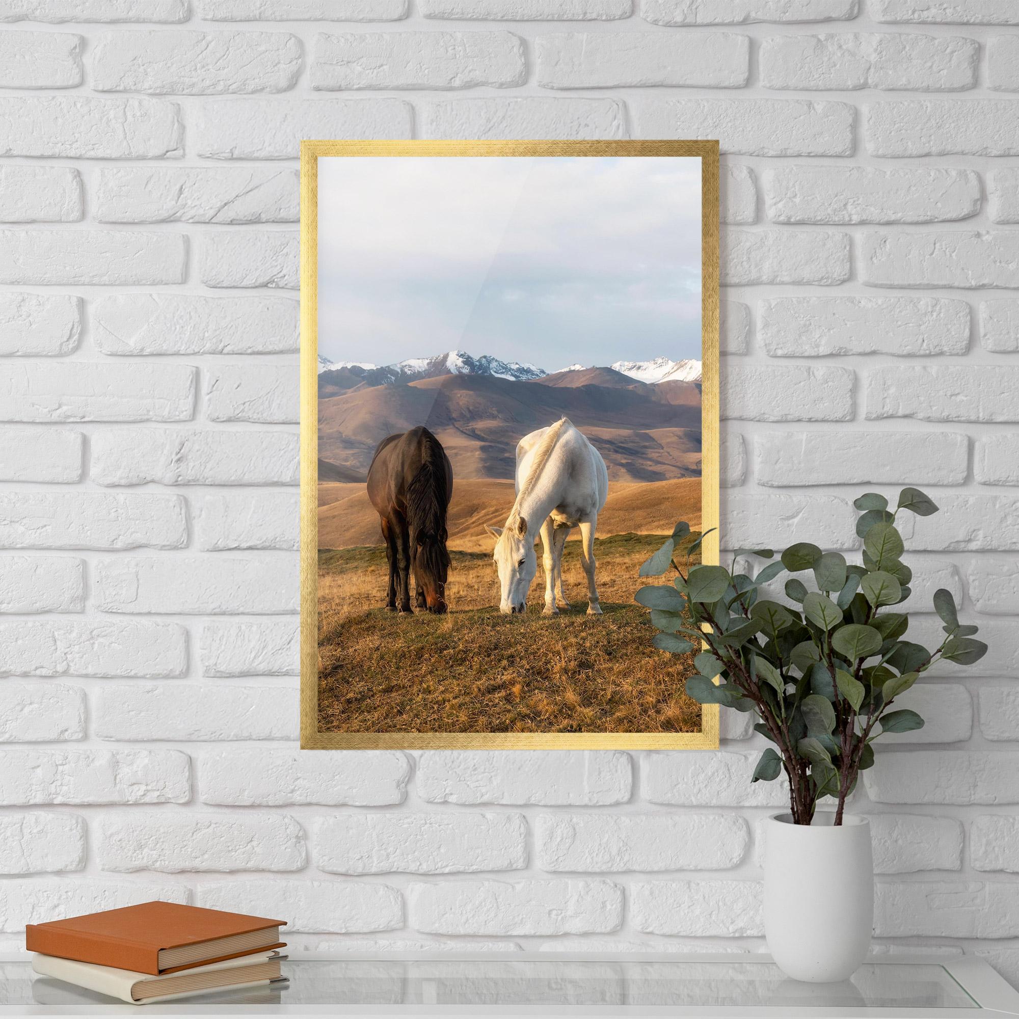 Keretezett Poszter Mountain Horses mockup 5