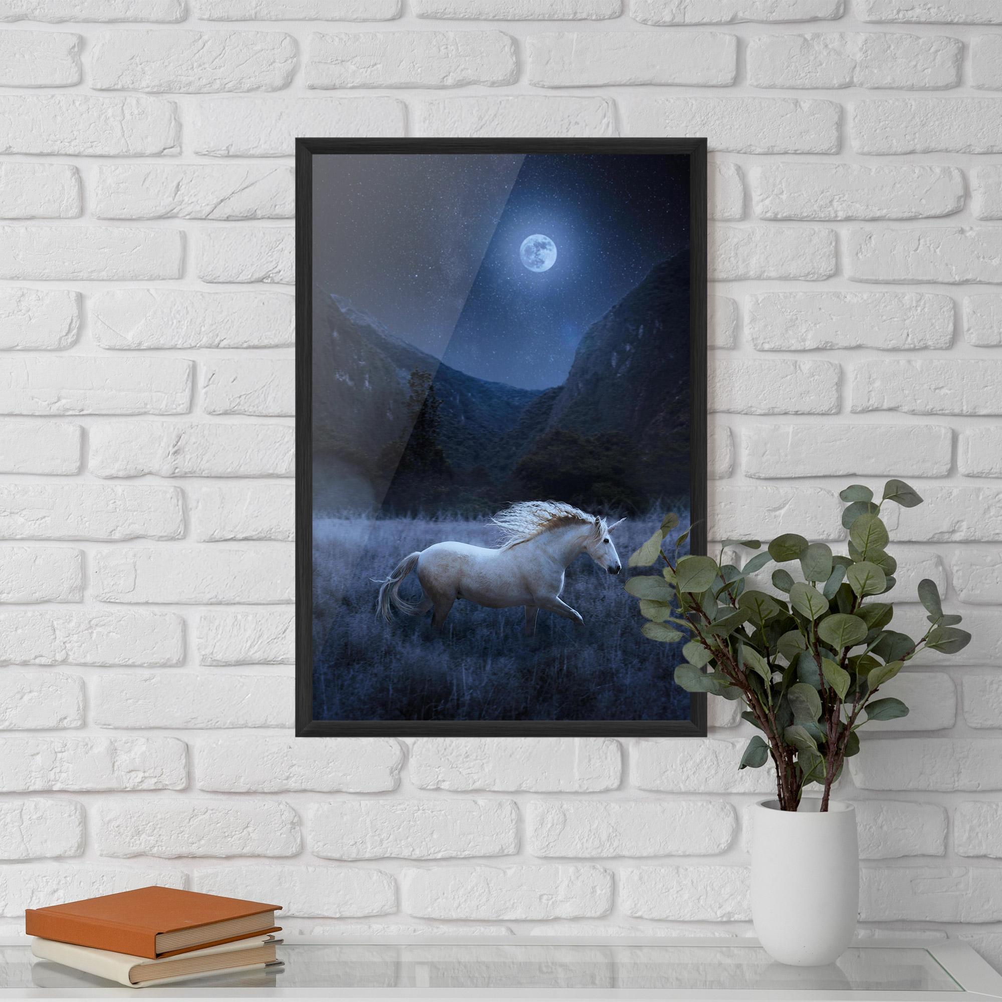 Keretezett Poszter Blue Moon Unicorn mockup 5
