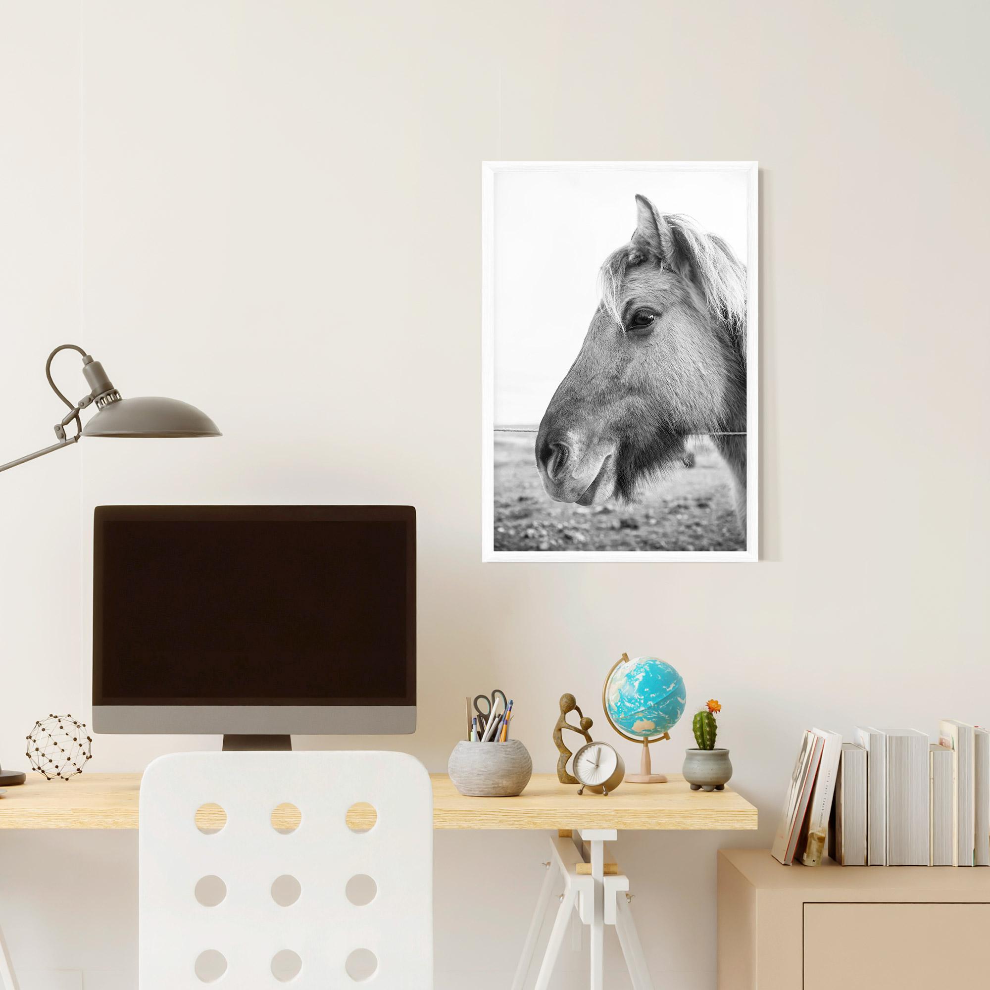 Keretezett Poszter Gray Horse Head mockup 6