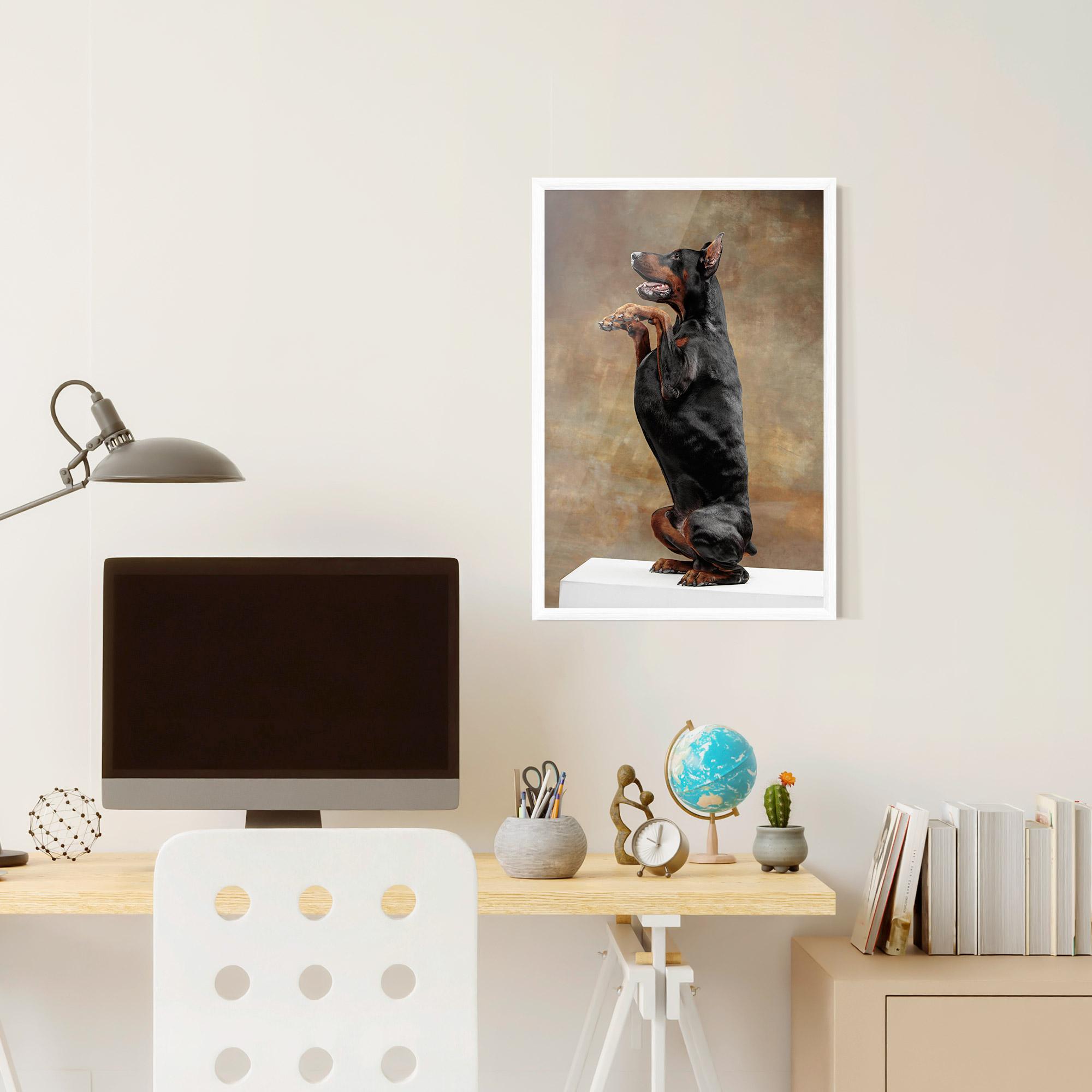 Keretezett Poszter Doberman Standing mockup 6