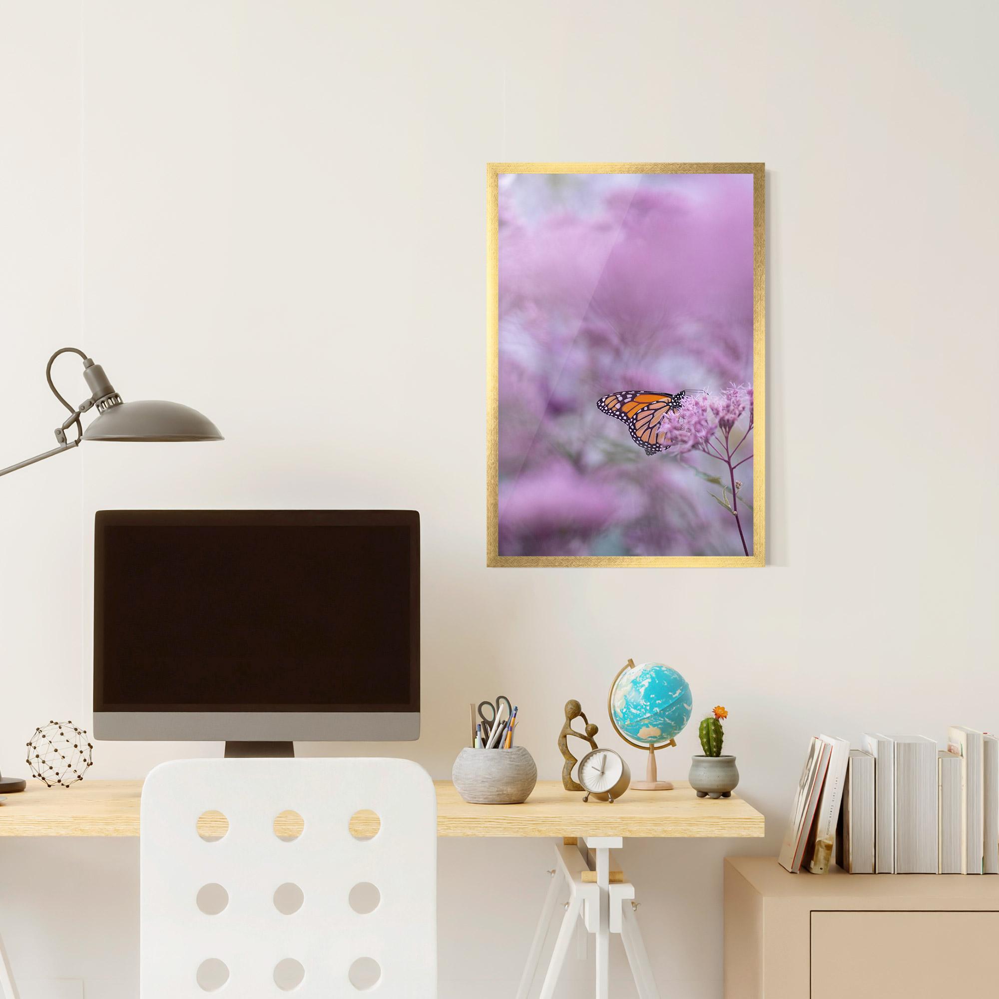 Keretezett Poszter Purple Flower Butterfly mockup 6