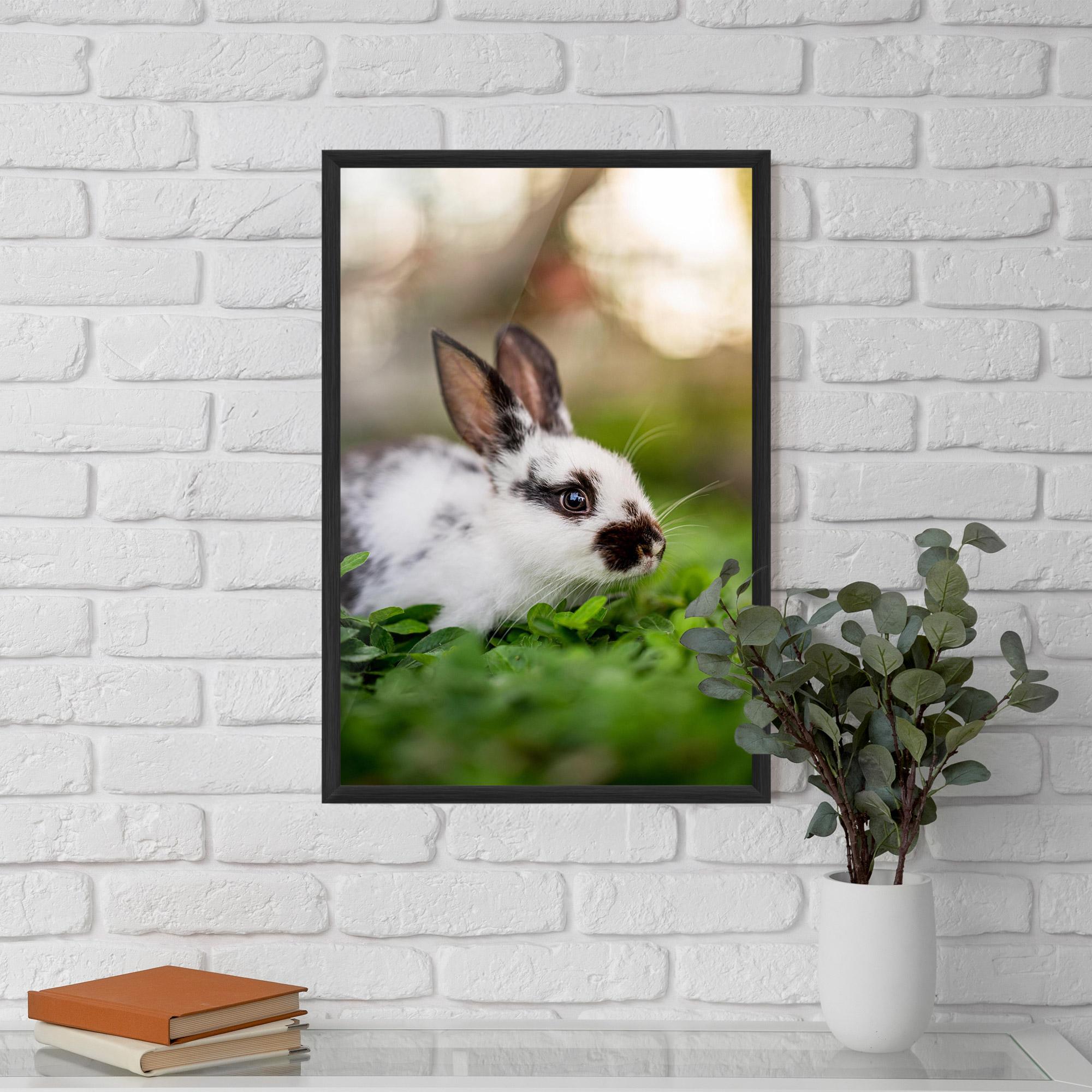 Keretezett Poszter White Black Bunny mockup 5