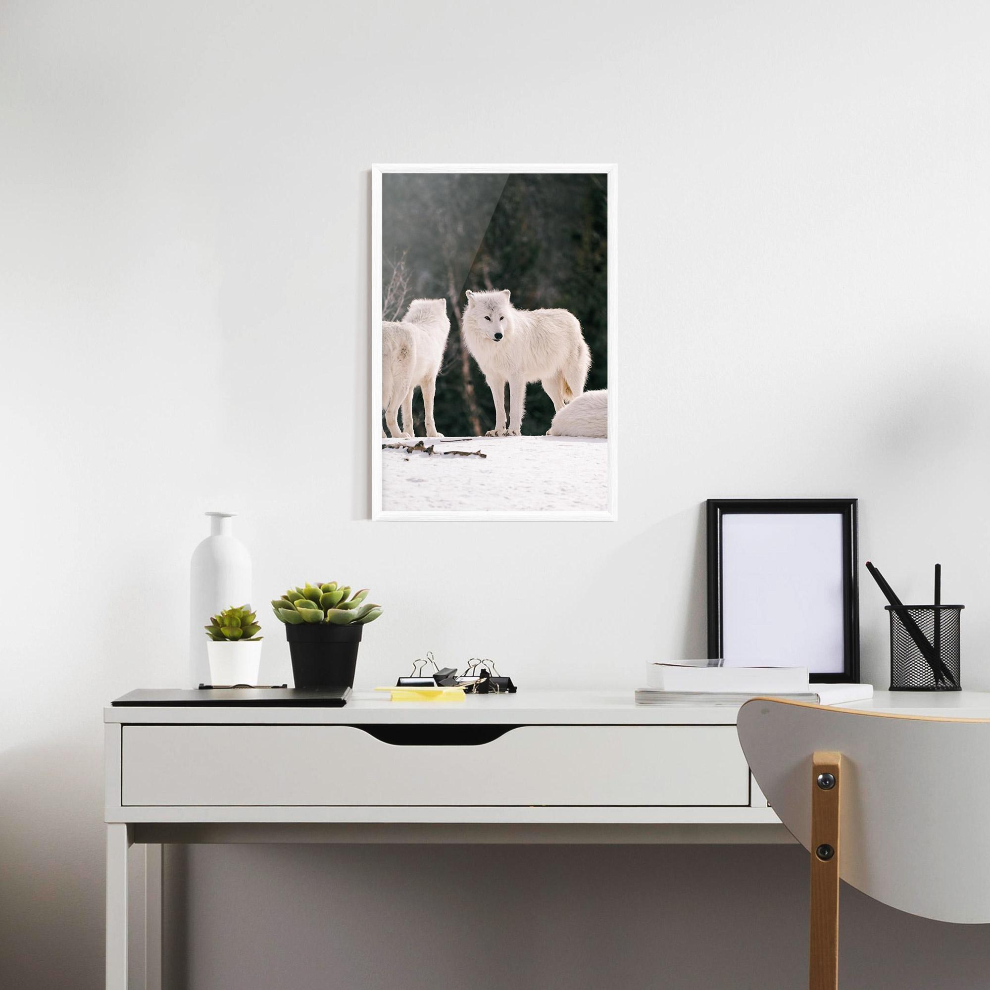 Keretezett Poszter White Wolf Waiting mockup 7