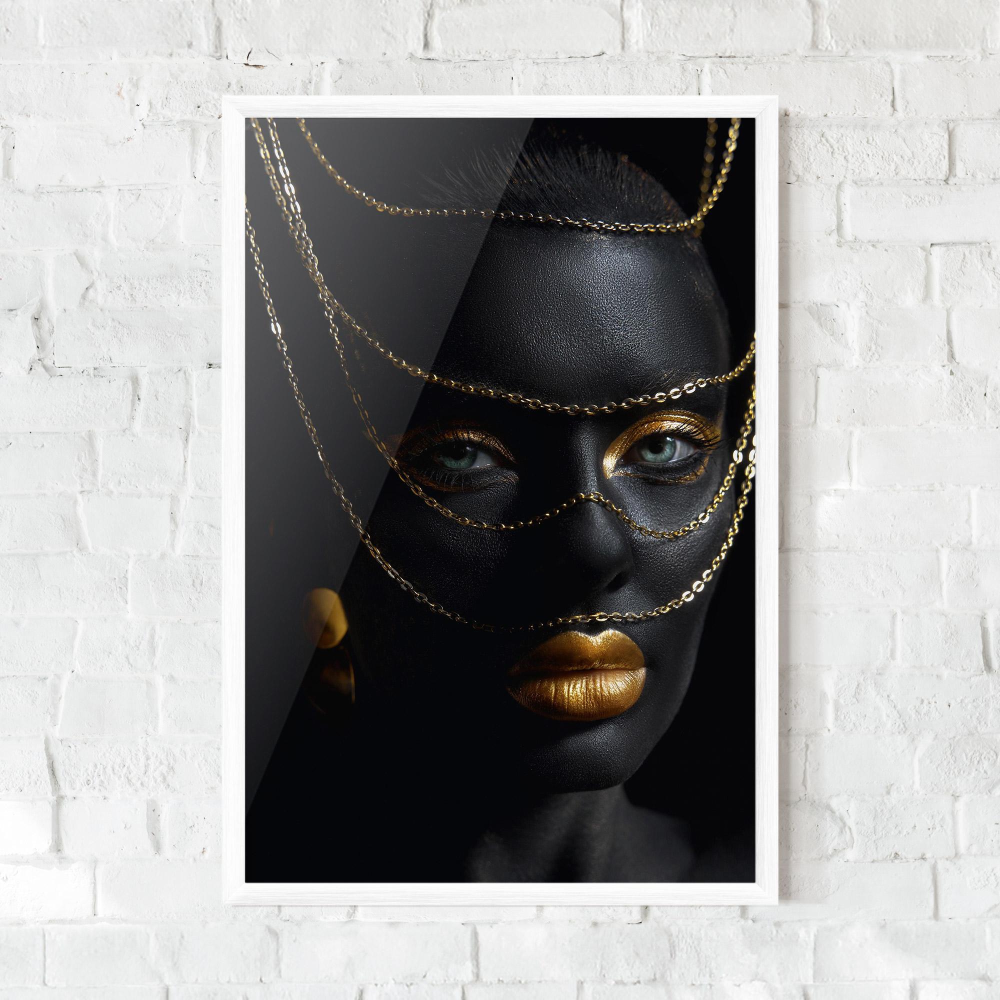 Keretezett Poszter Gold Chain Green Eyes mockup 0