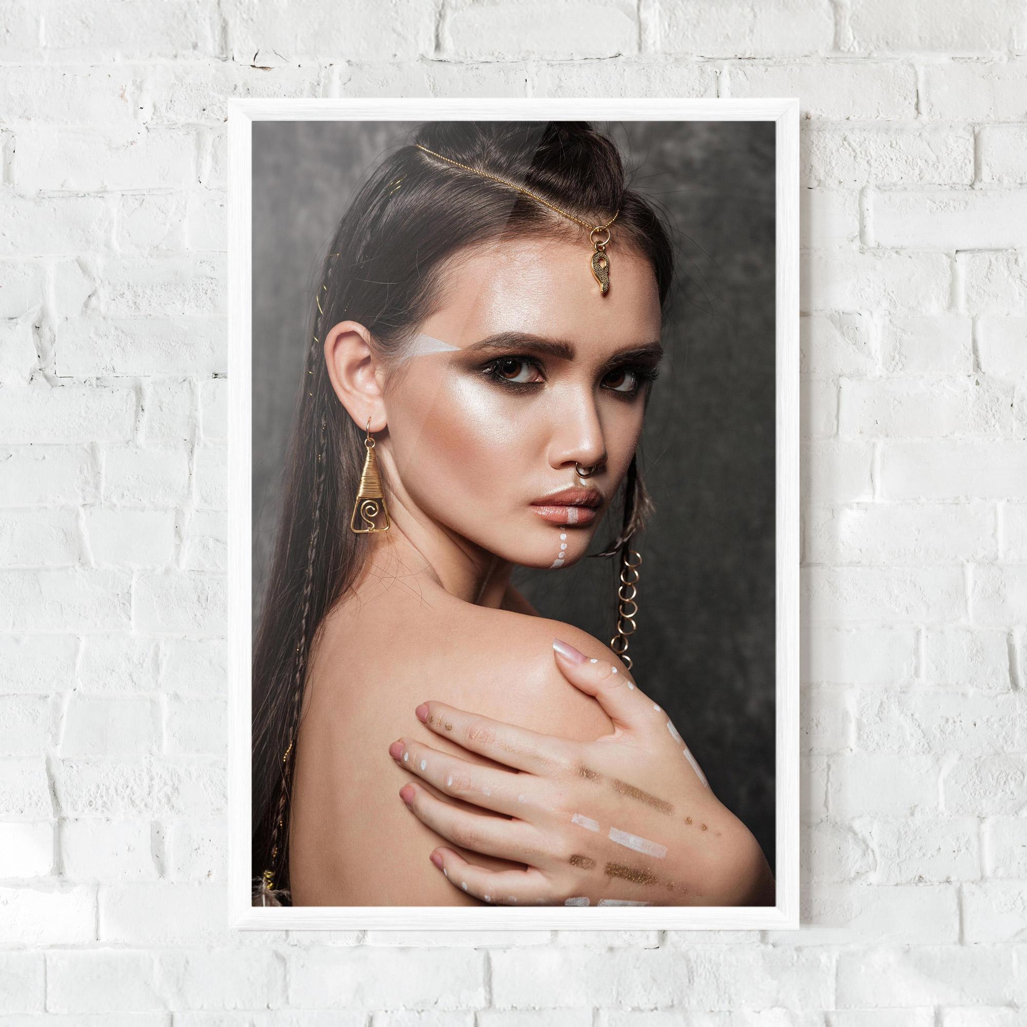 Keretezett Poszter Gold Triangle Earring mockup 0