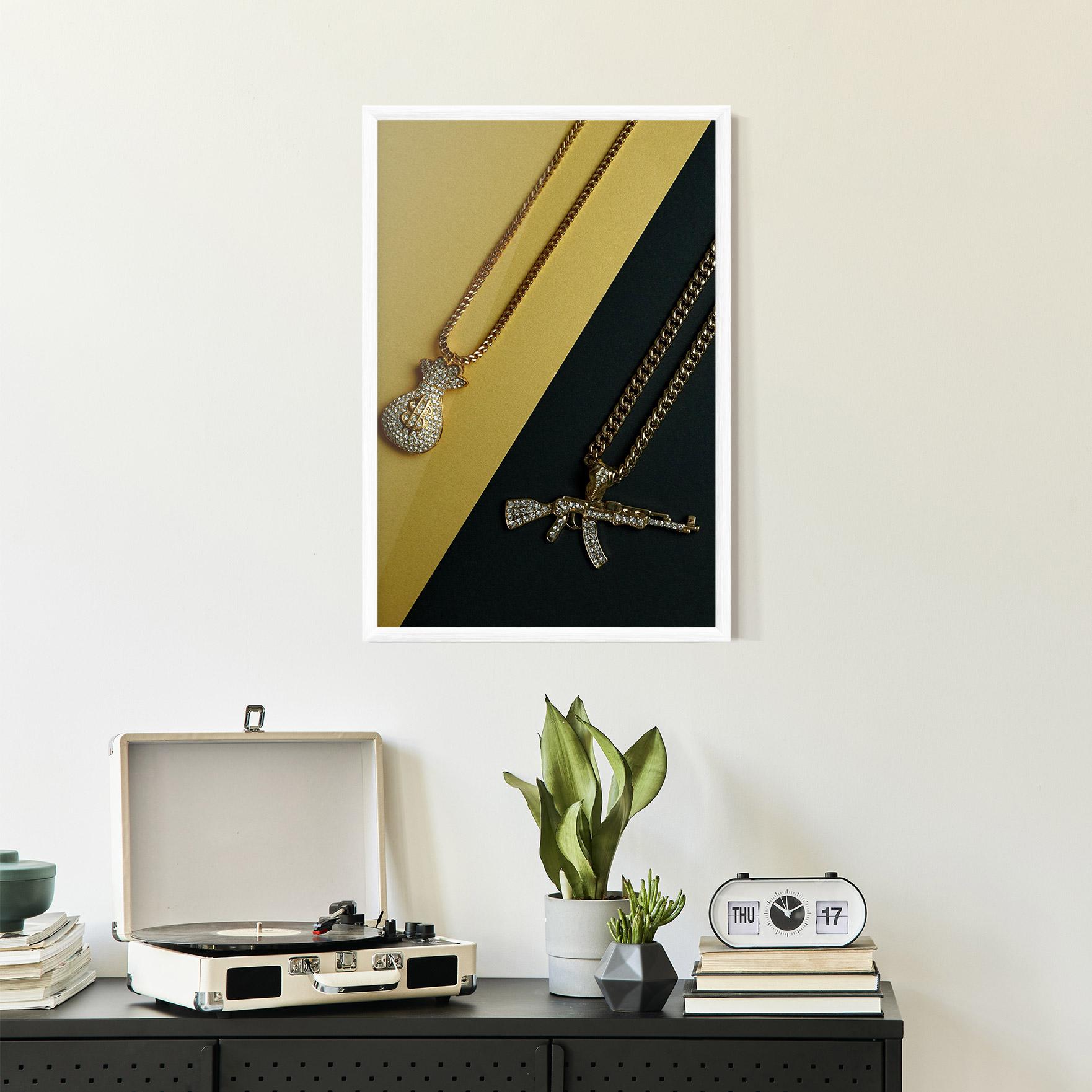 Keretezett Poszter Gun Neckace mockup 2