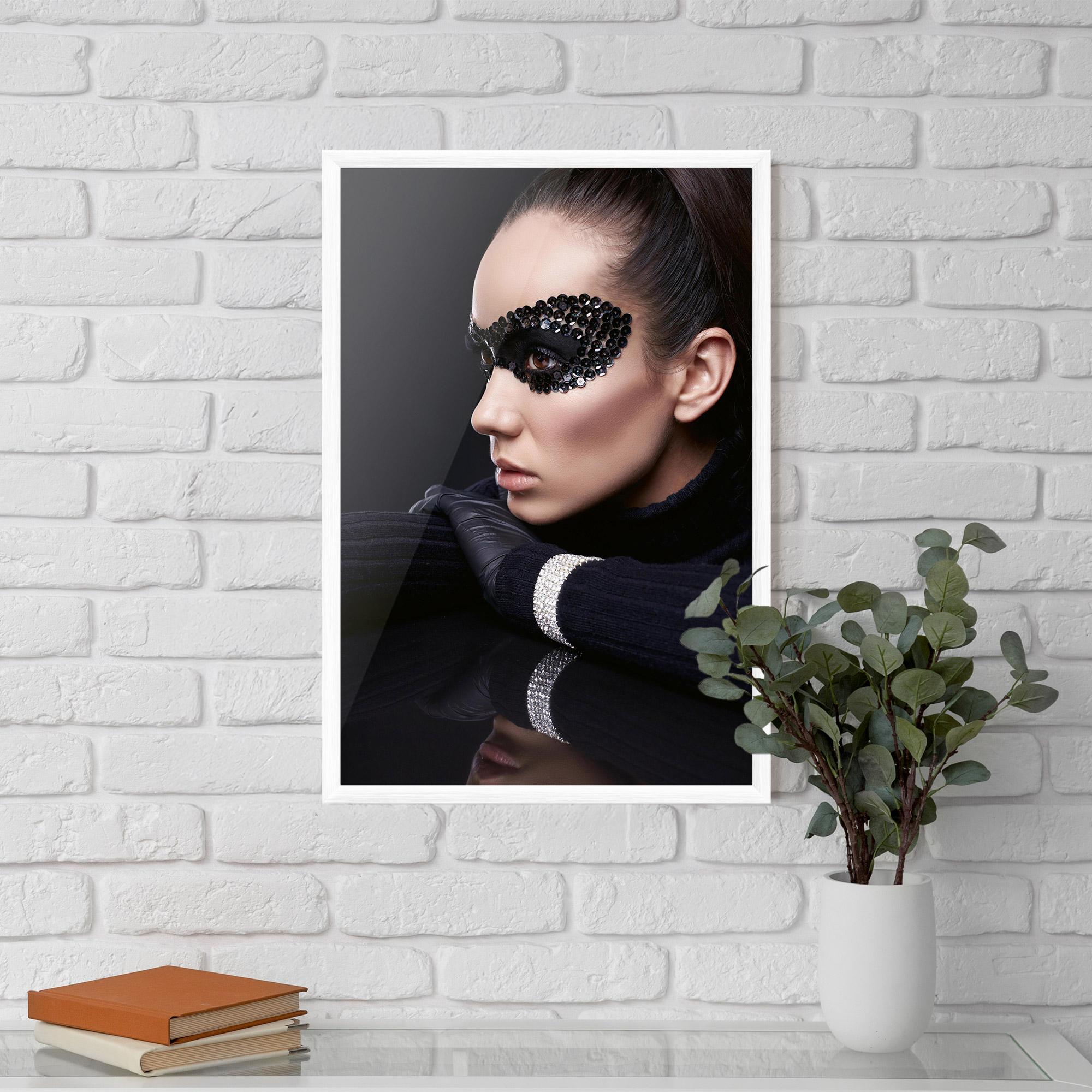 Keretezett Poszter Mirrored Bracelet mockup 5