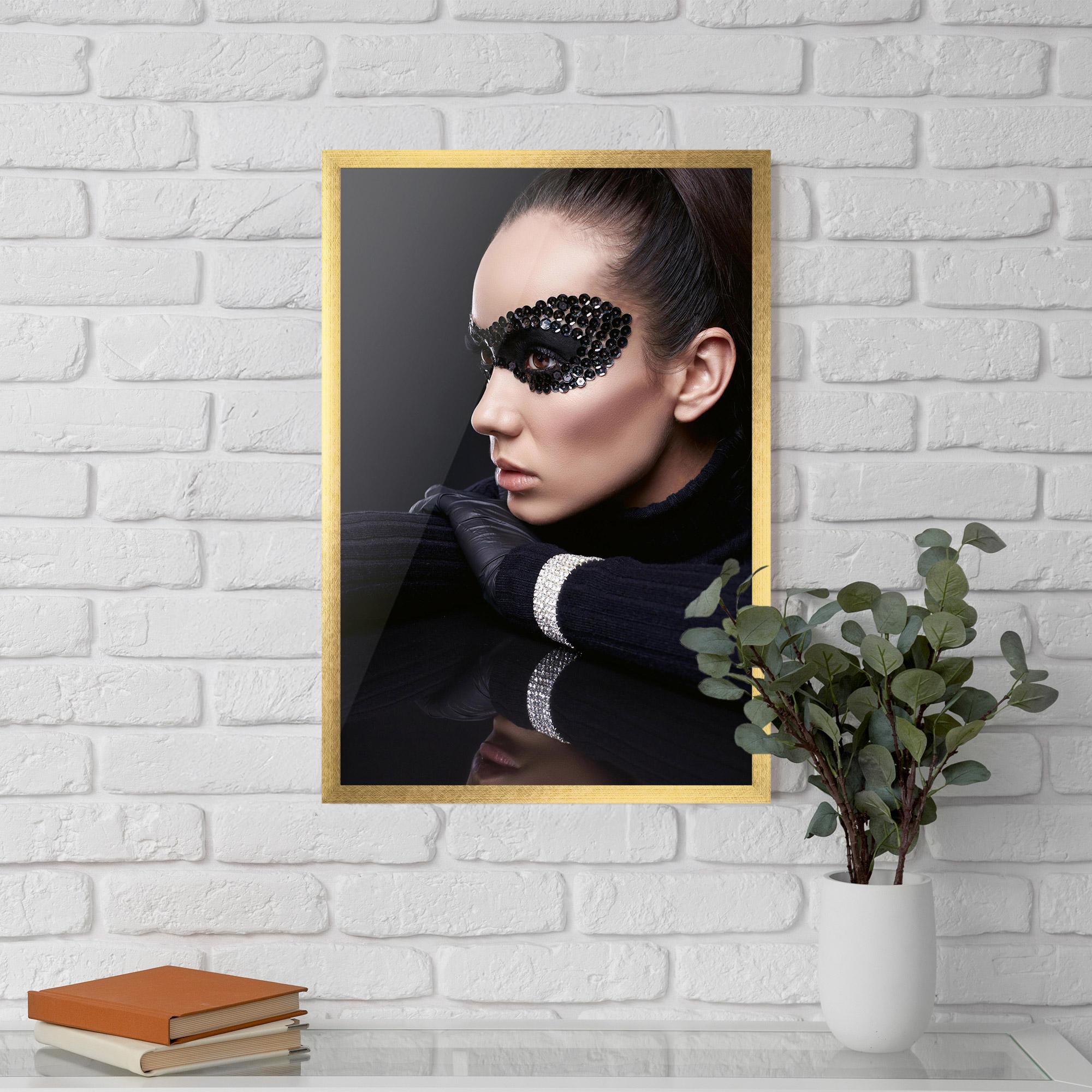 Keretezett Poszter Mirrored Bracelet mockup 5