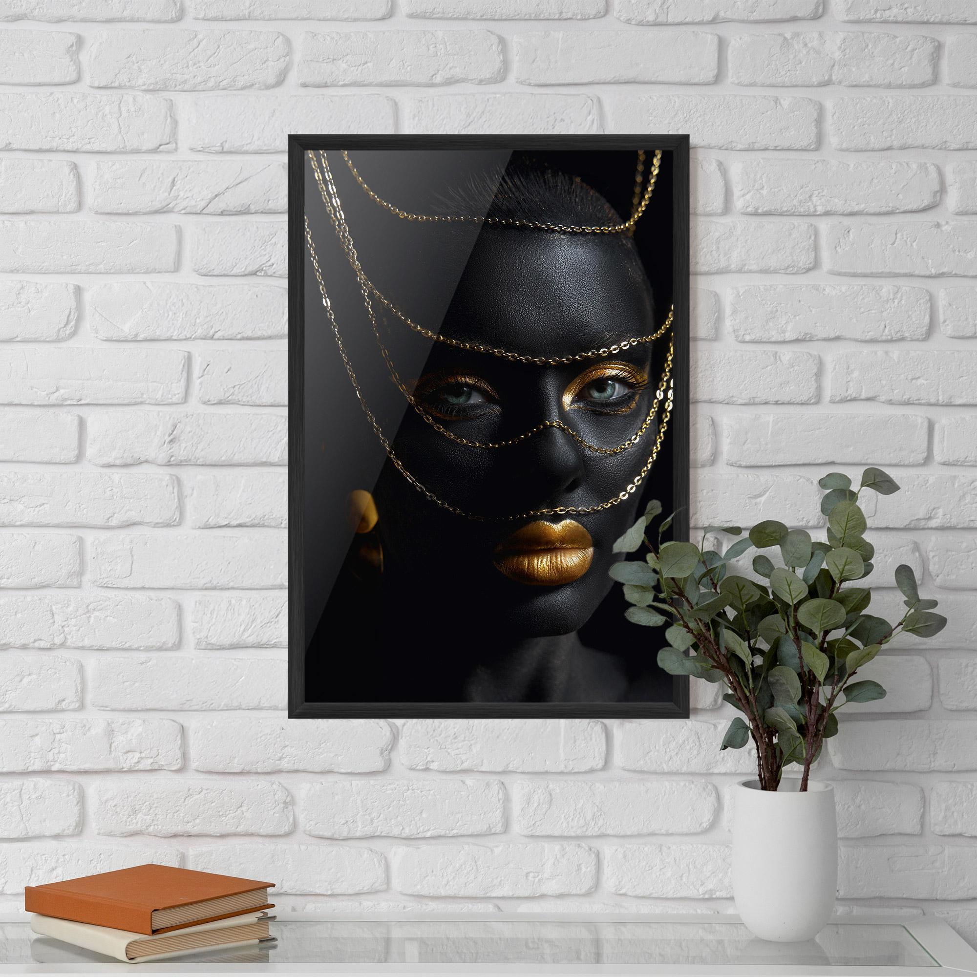 Keretezett Poszter Gold Chain Green Eyes mockup 5