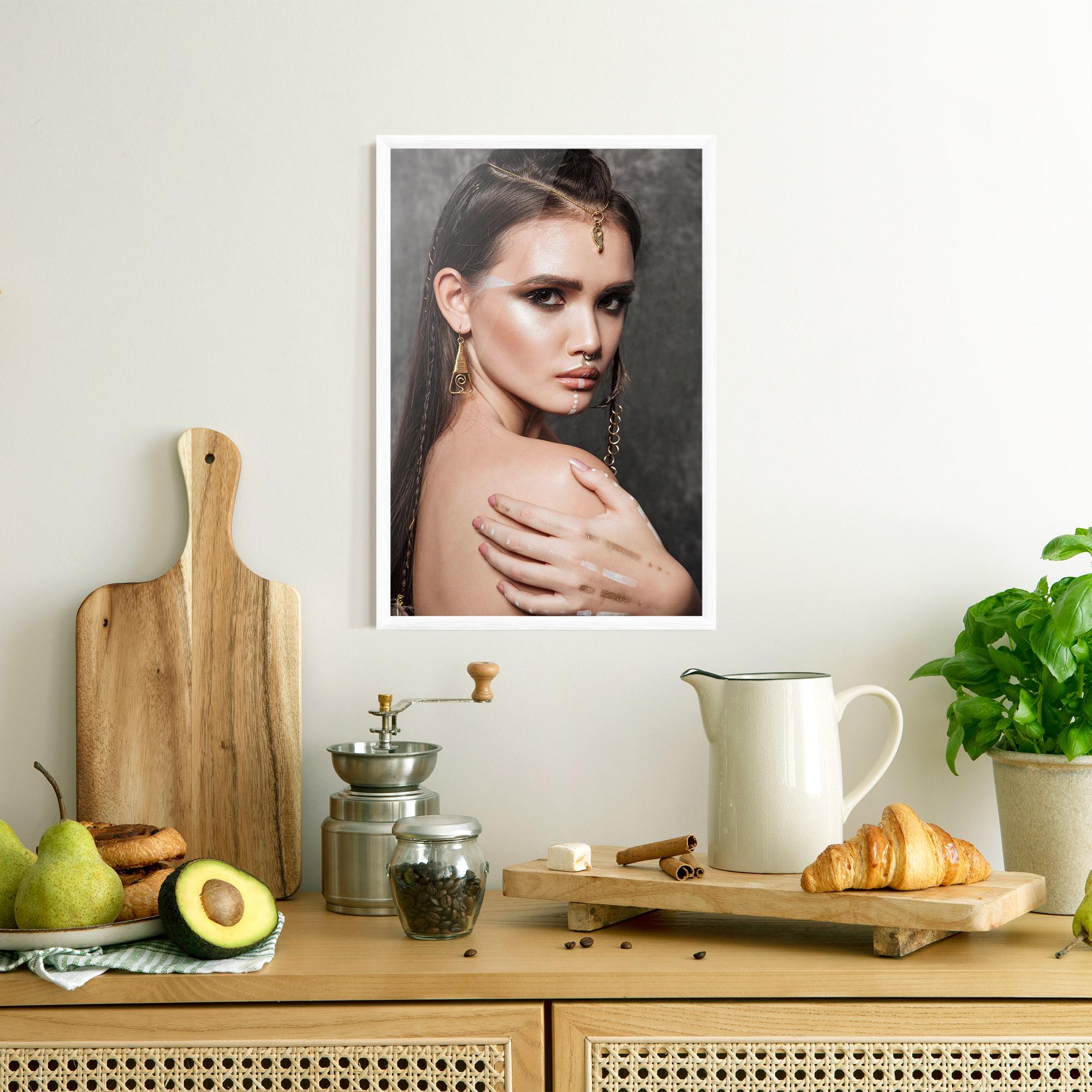 Keretezett Poszter Gold Triangle Earring mockup 8