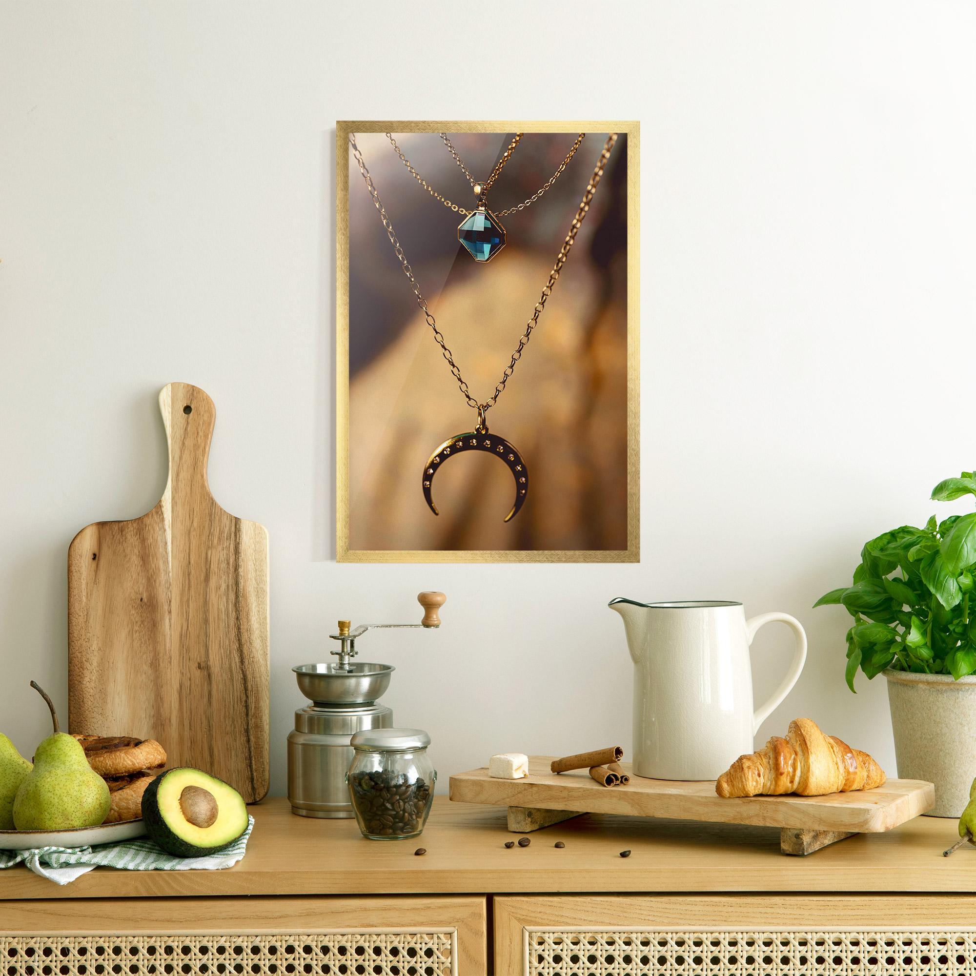 Keretezett Poszter Moon Blue Necklace mockup 8