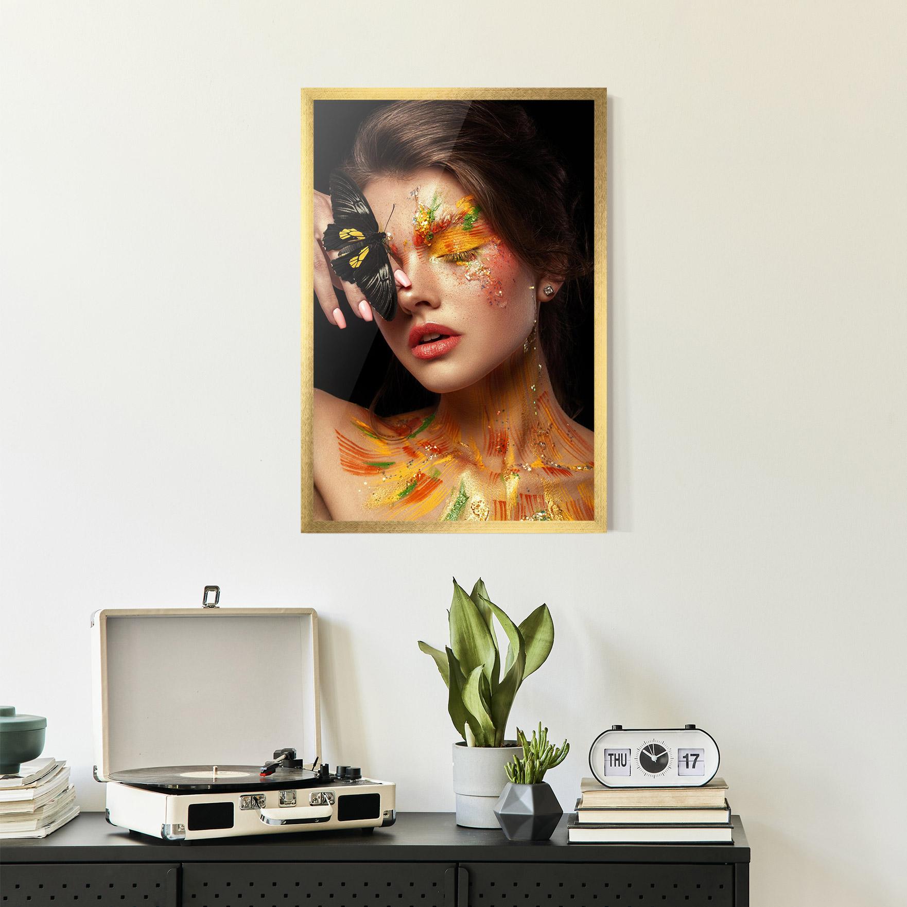 Keretezett Poszter Butterflu Makeup mockup 2