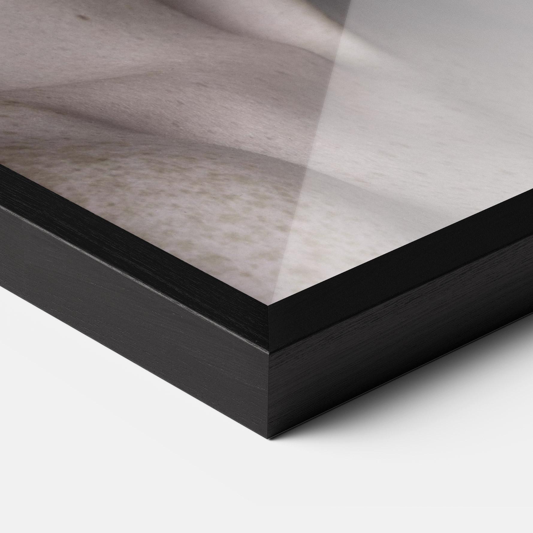 Keretezett Poszter Pretty Blue Makeup mockup 3