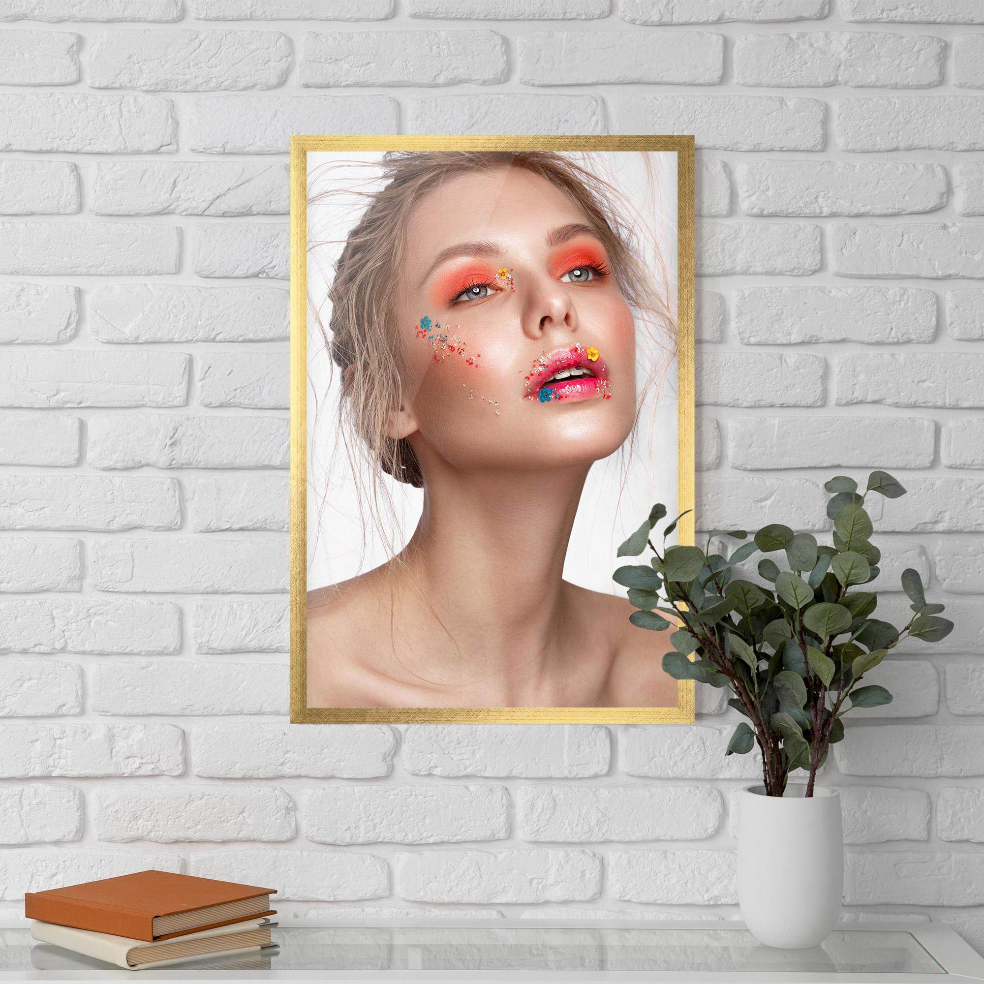 Keretezett Poszter Lips Flower mockup 5