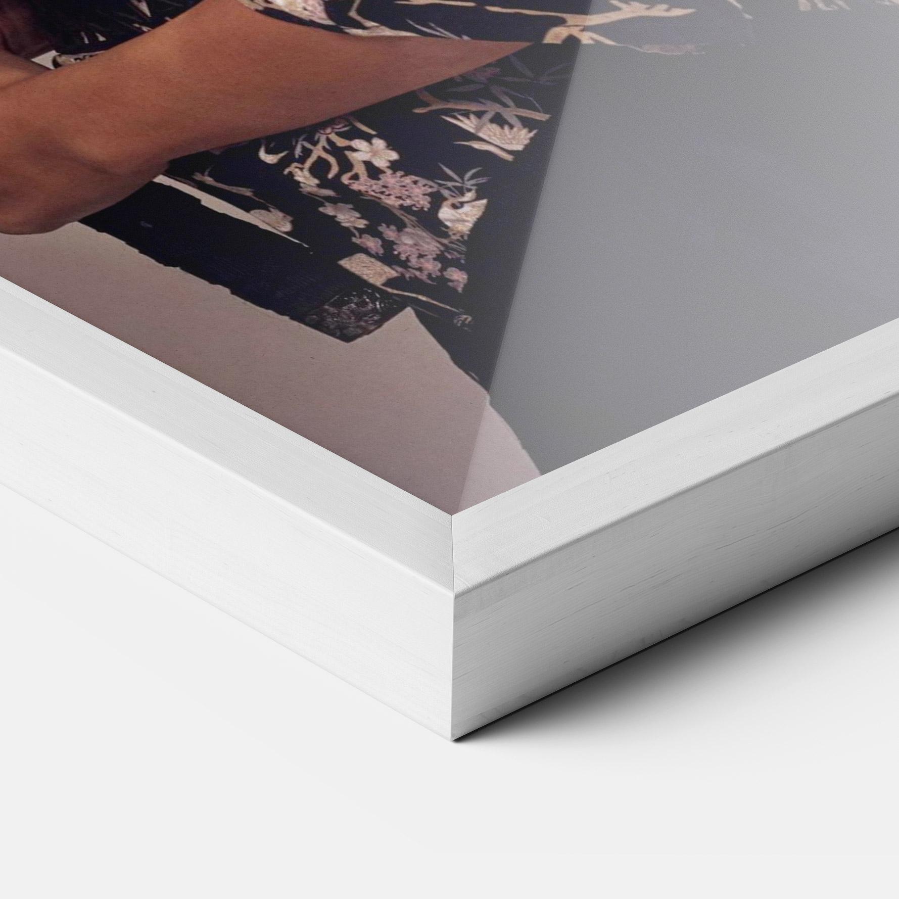 Keretezett Poszter Warrior Mirrored Woman mockup 3