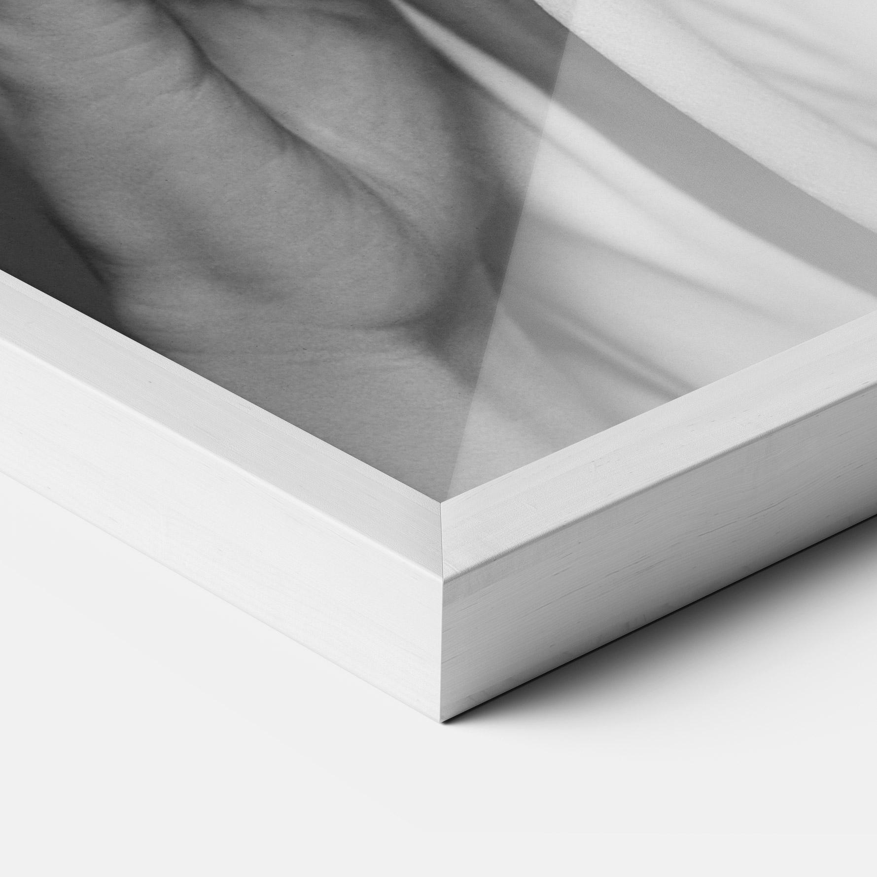 Keretezett Poszter Red Lips White Jacket mockup 3