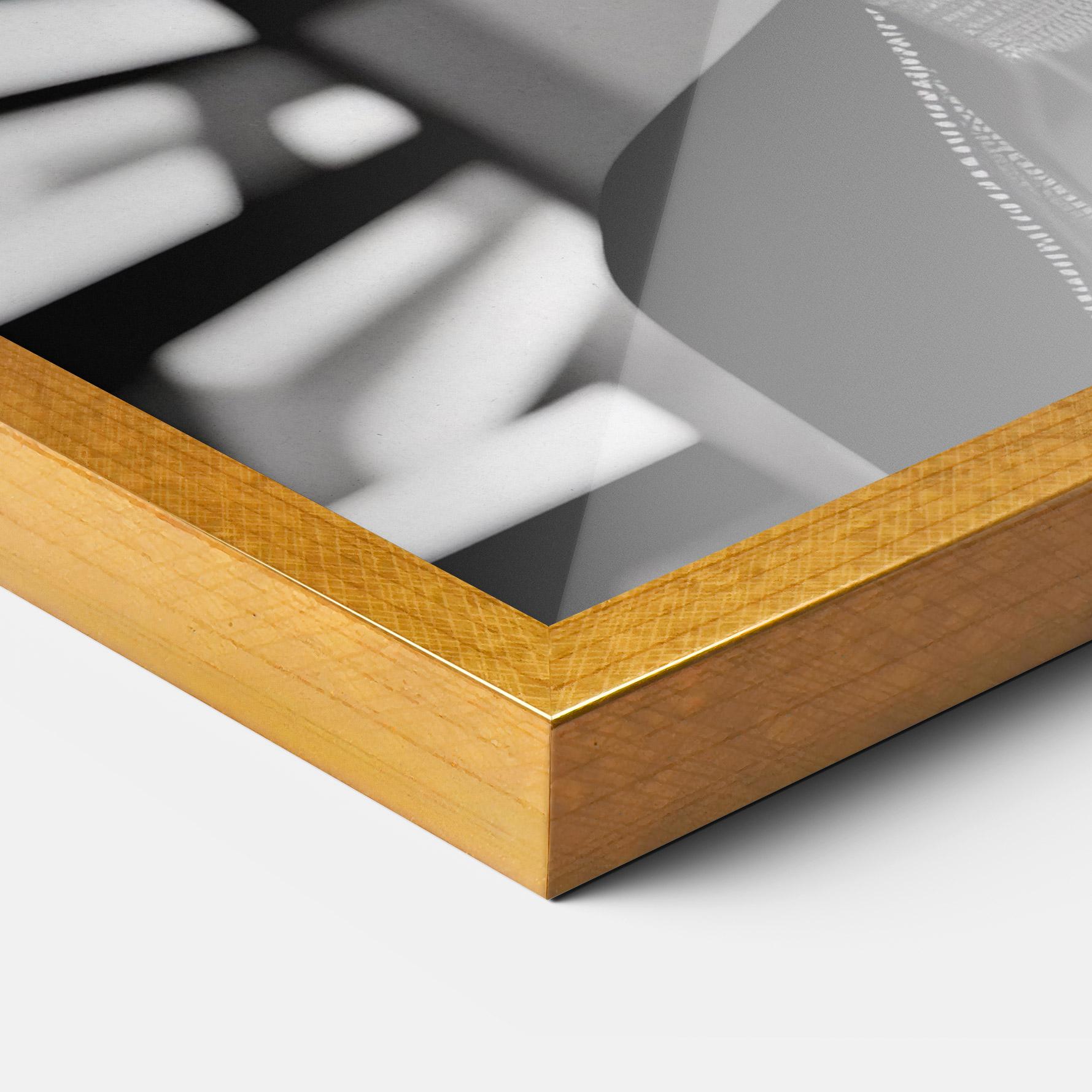 Keretezett Poszter Big Black Hat mockup 3