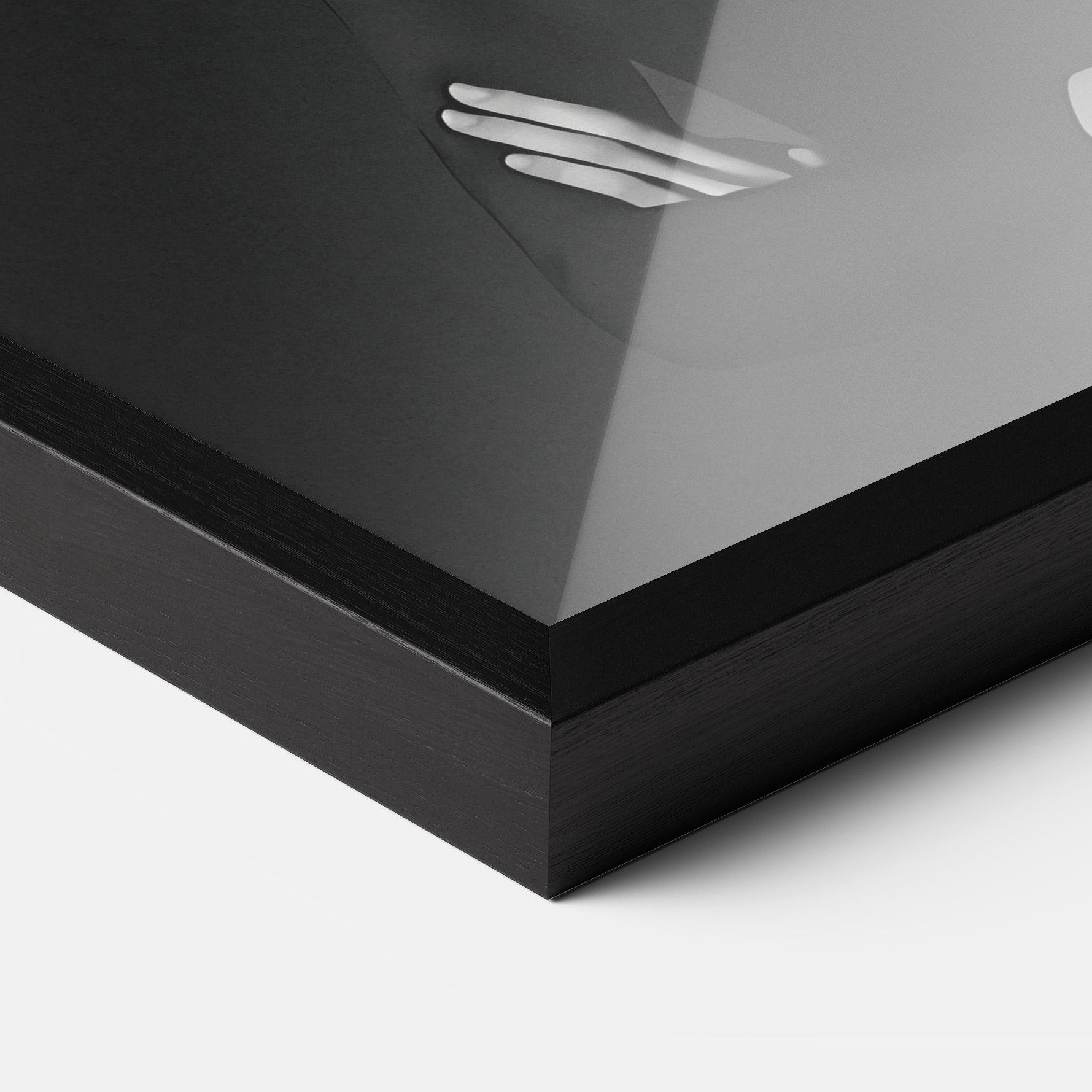 Keretezett Poszter Black Fashion mockup 3