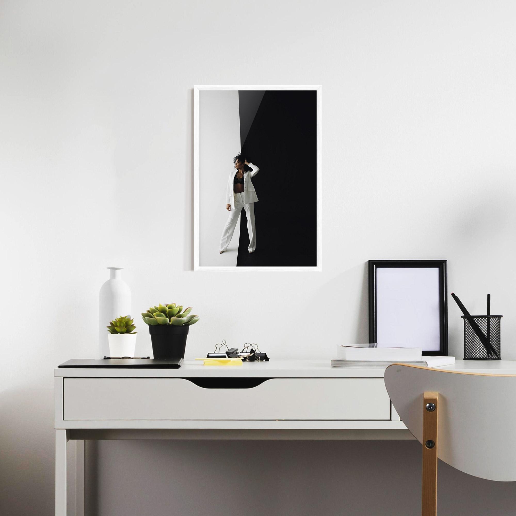 Keretezett Poszter African Girl White Outfit mockup 7