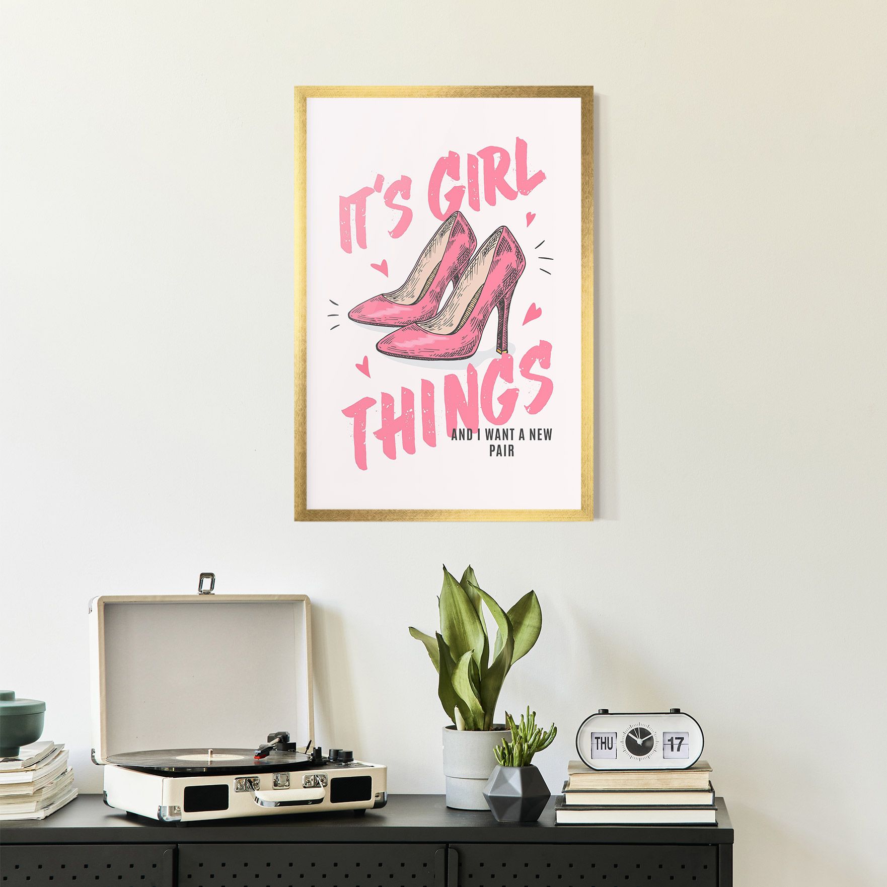 Girl Things mockup 2