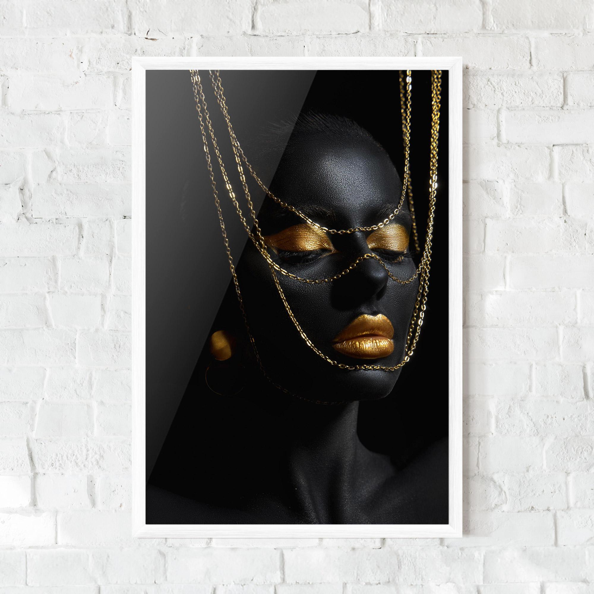Keretezett Poszter Gold Chain Girl mockup 0