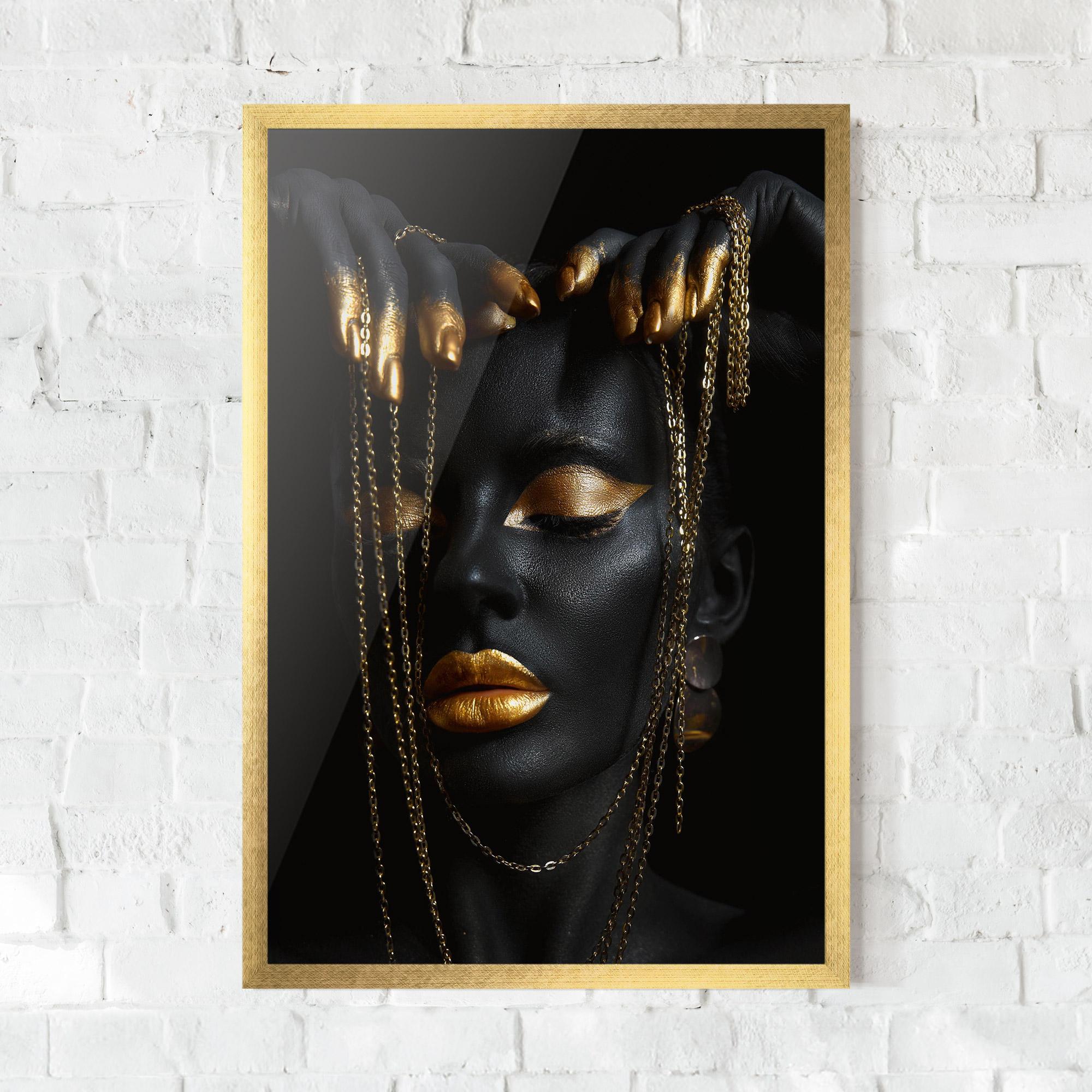 Keretezett Poszter Chain Gold Eyelids mockup 0