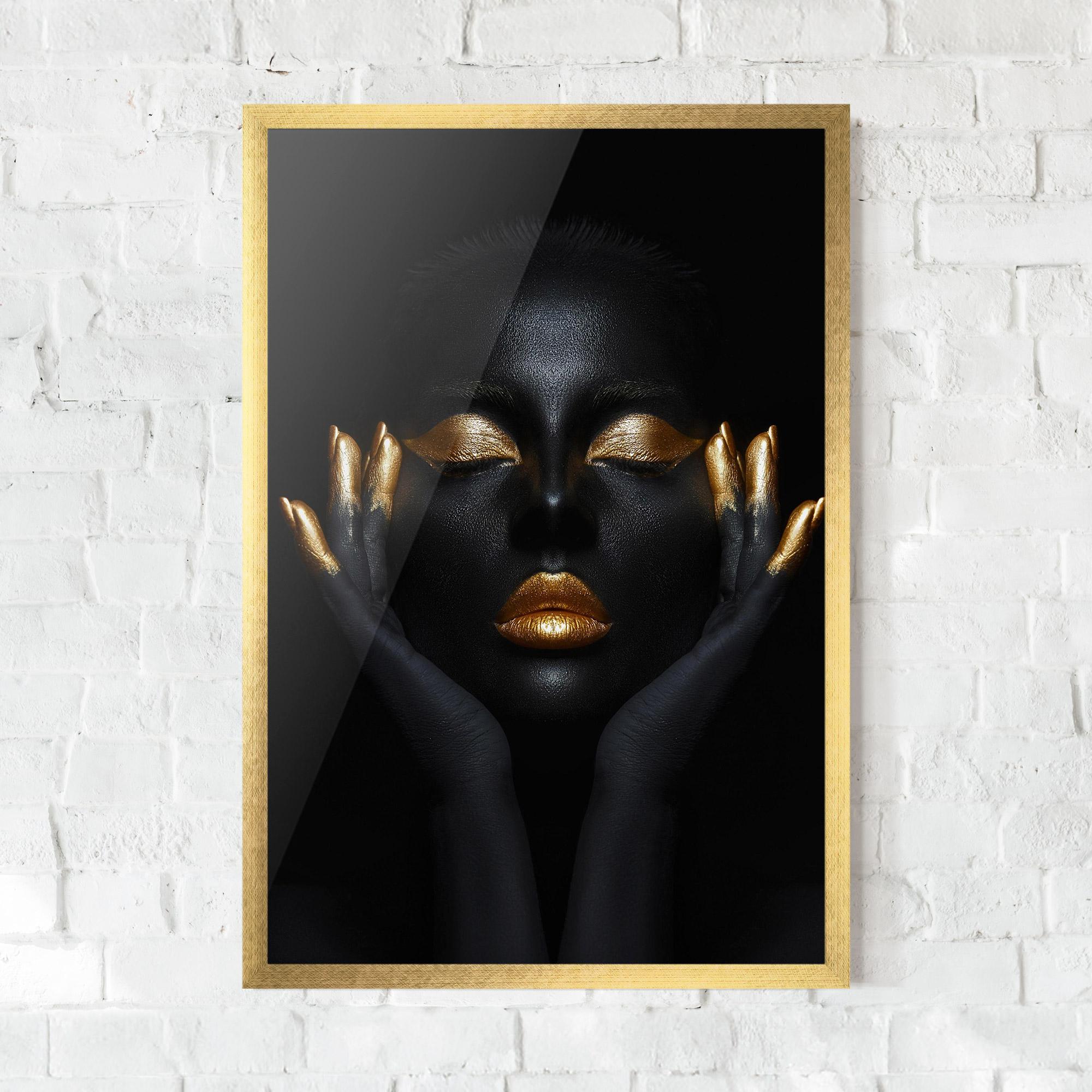Keretezett Poszter Fingertips Gold Makeup mockup 0