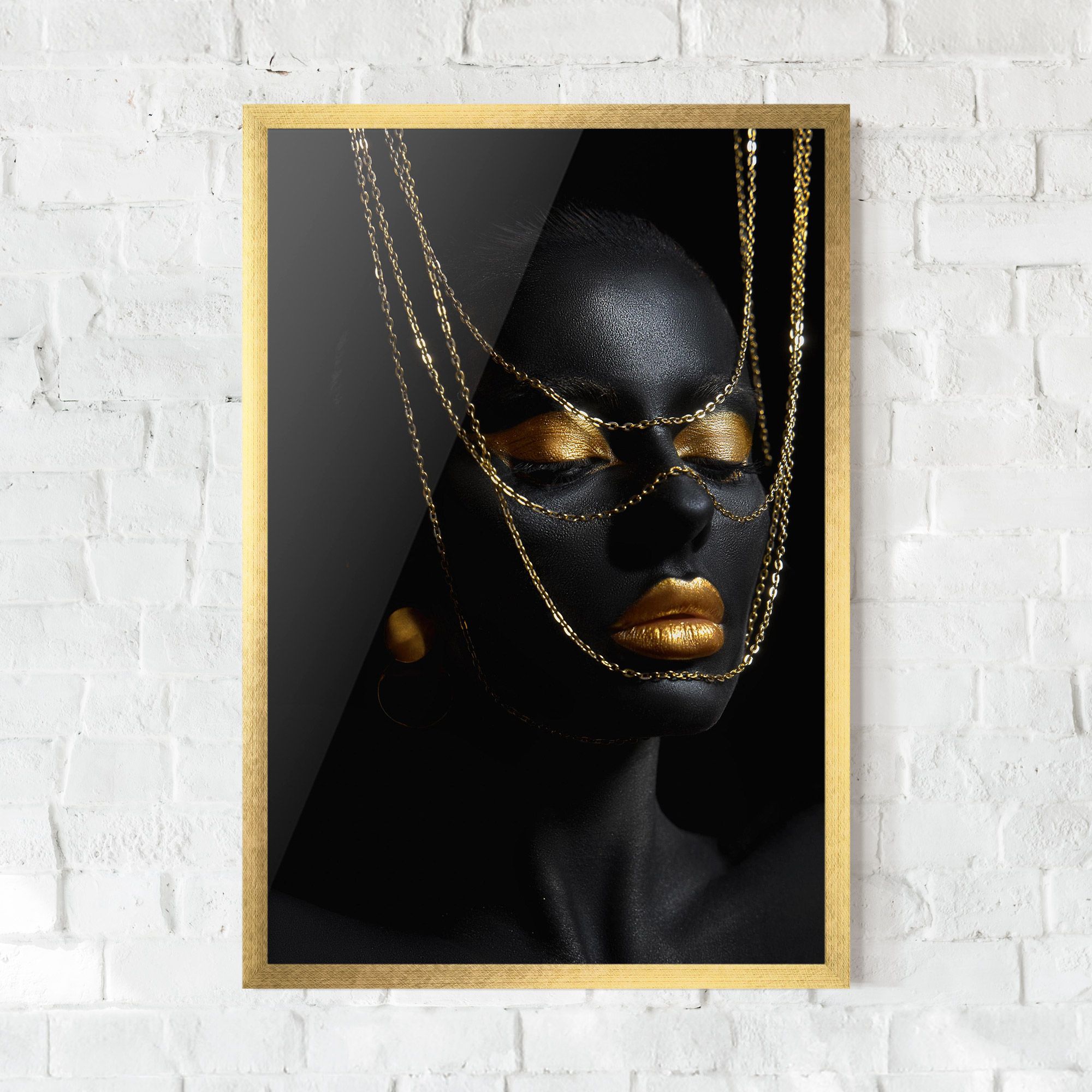 Gold Chain Girl mockup 0