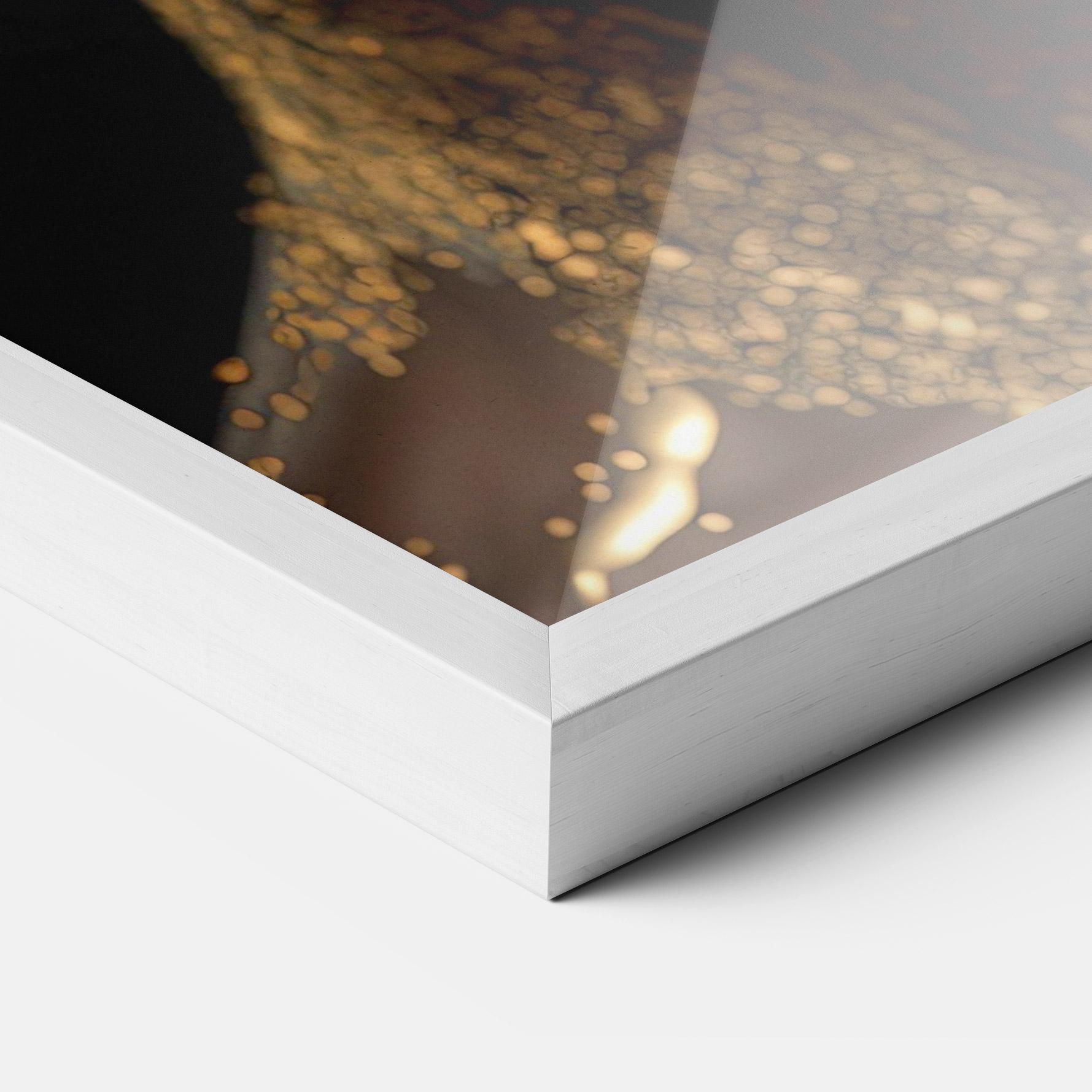 Keretezett Poszter Dripping Gold Woman mockup 3