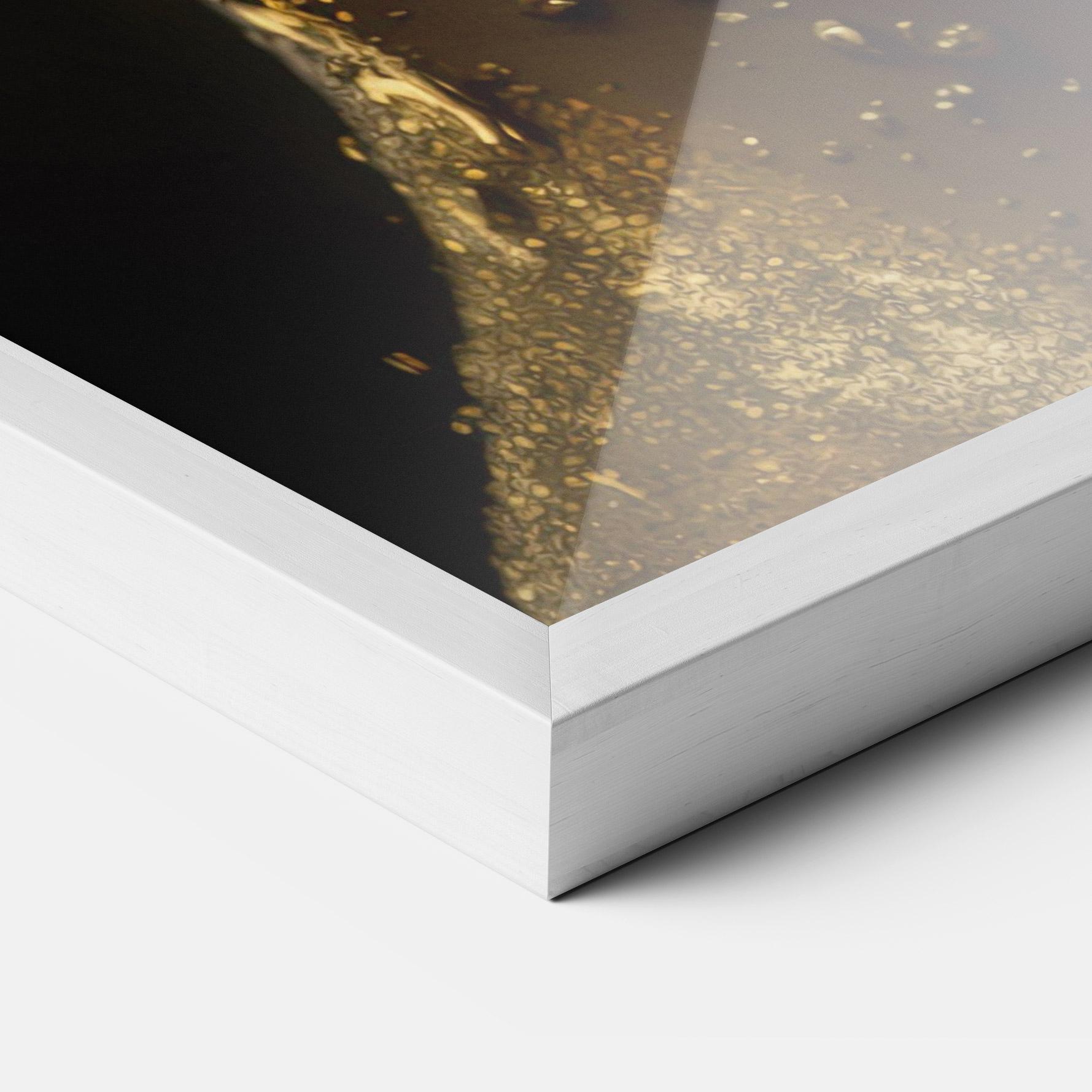 Keretezett Poszter Gold Sparkling Woman mockup 3