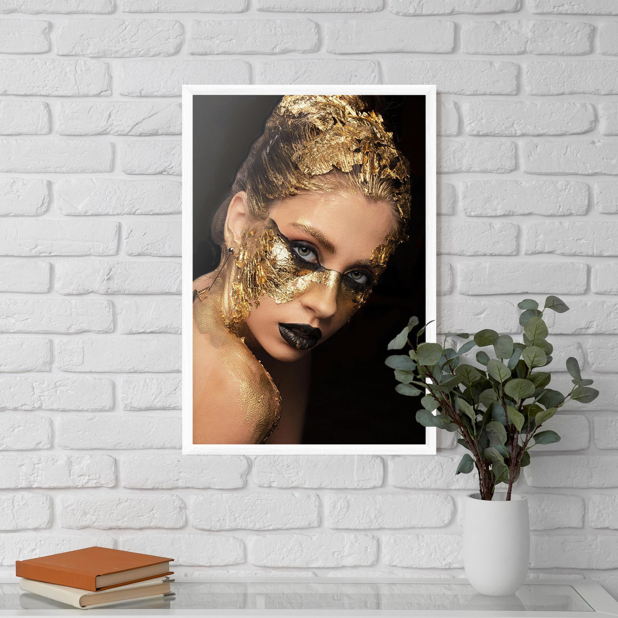 Keretezett Poszter Golden Foil Face mockup 5