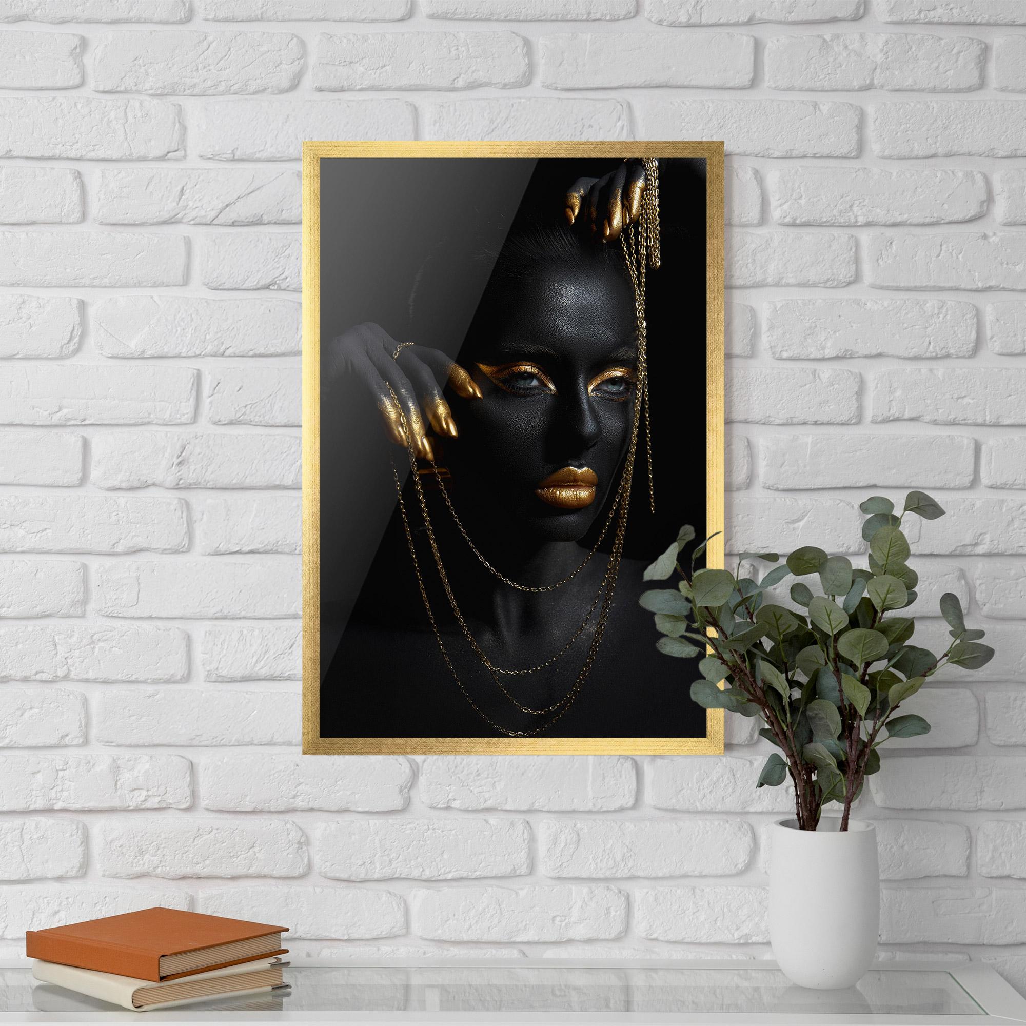 Keretezett Poszter Grey Chain Eyes mockup 5