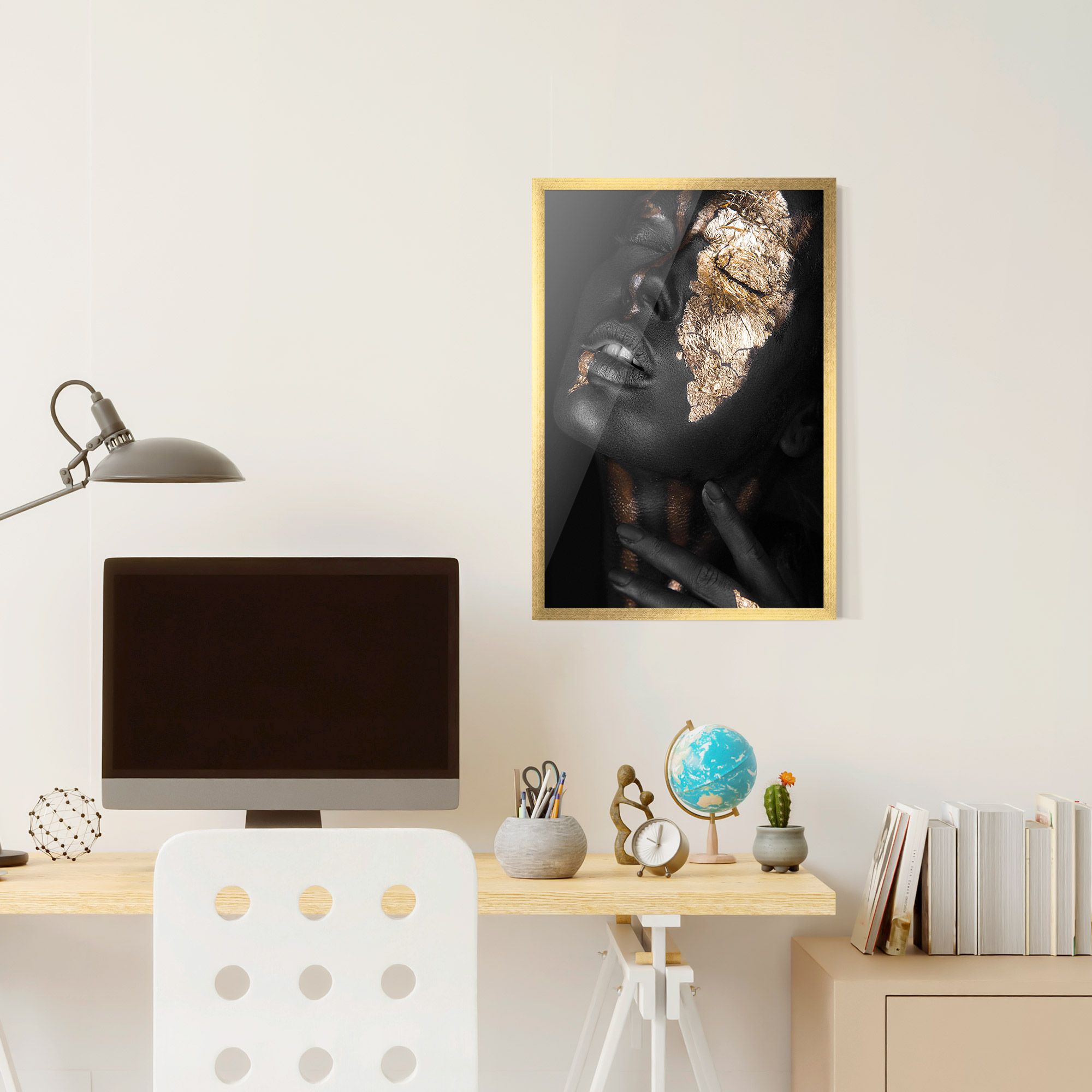 Darkskinned Gold Art mockup 6