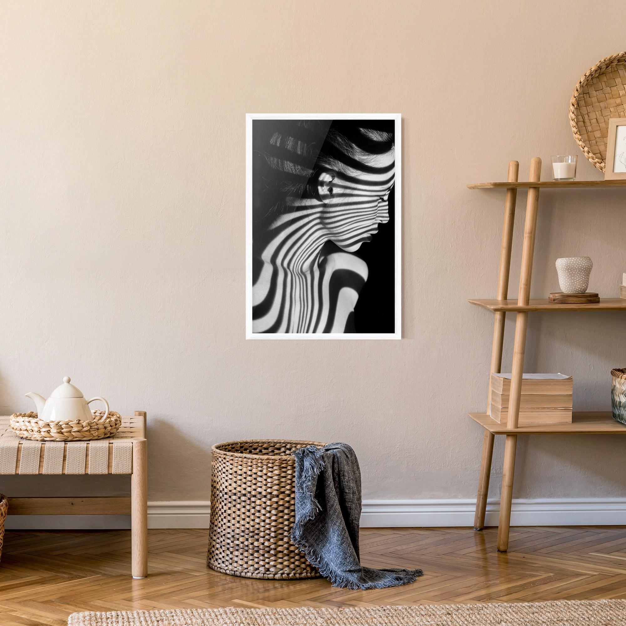 Keretezett Poszter Zebra Stripes Woman mockup 9