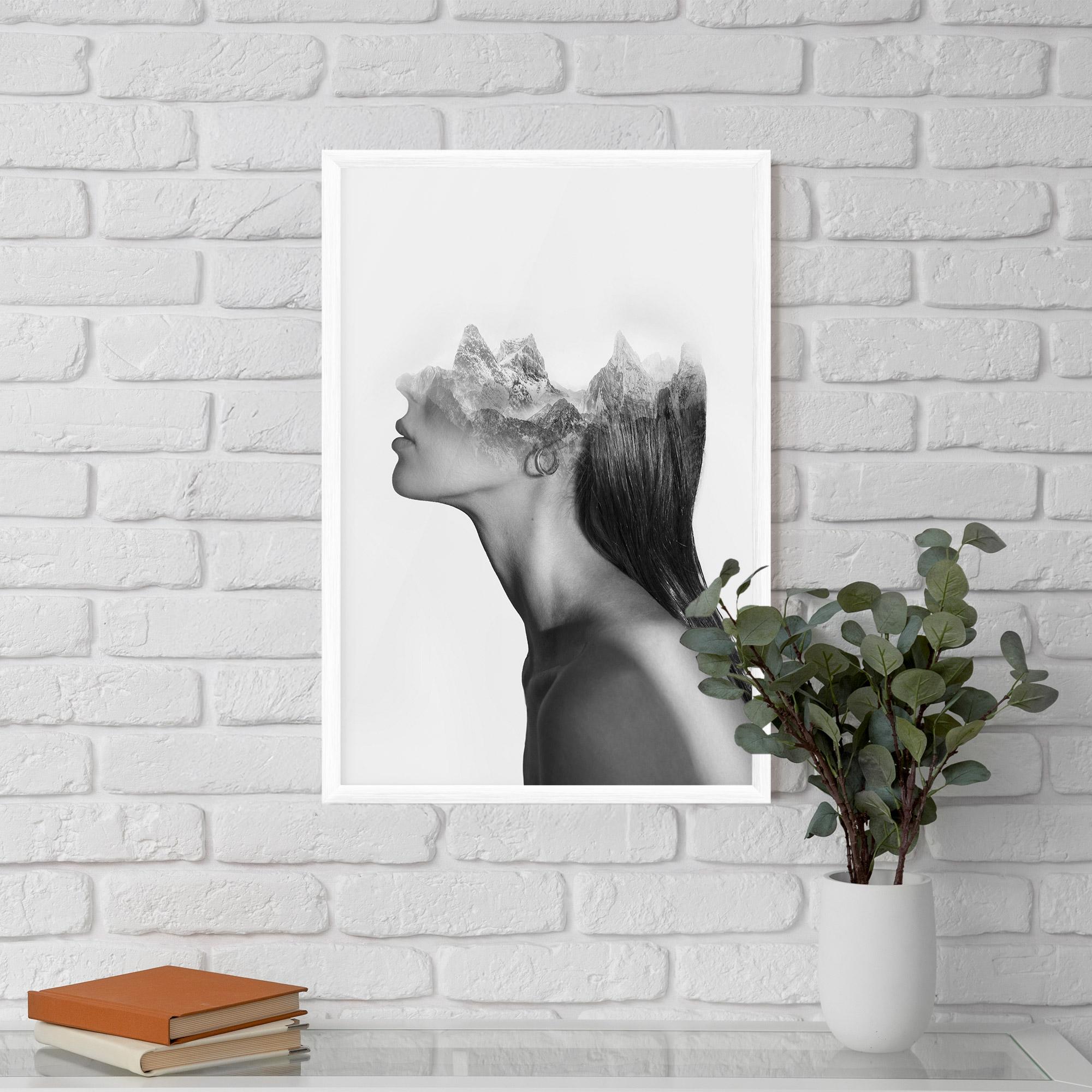 Keretezett Poszter Woman Mountains View mockup 5