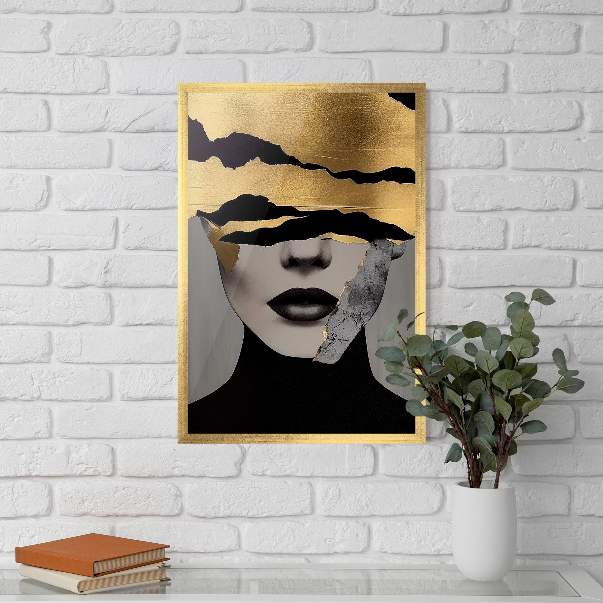 Grey Gold Lips mockup 5