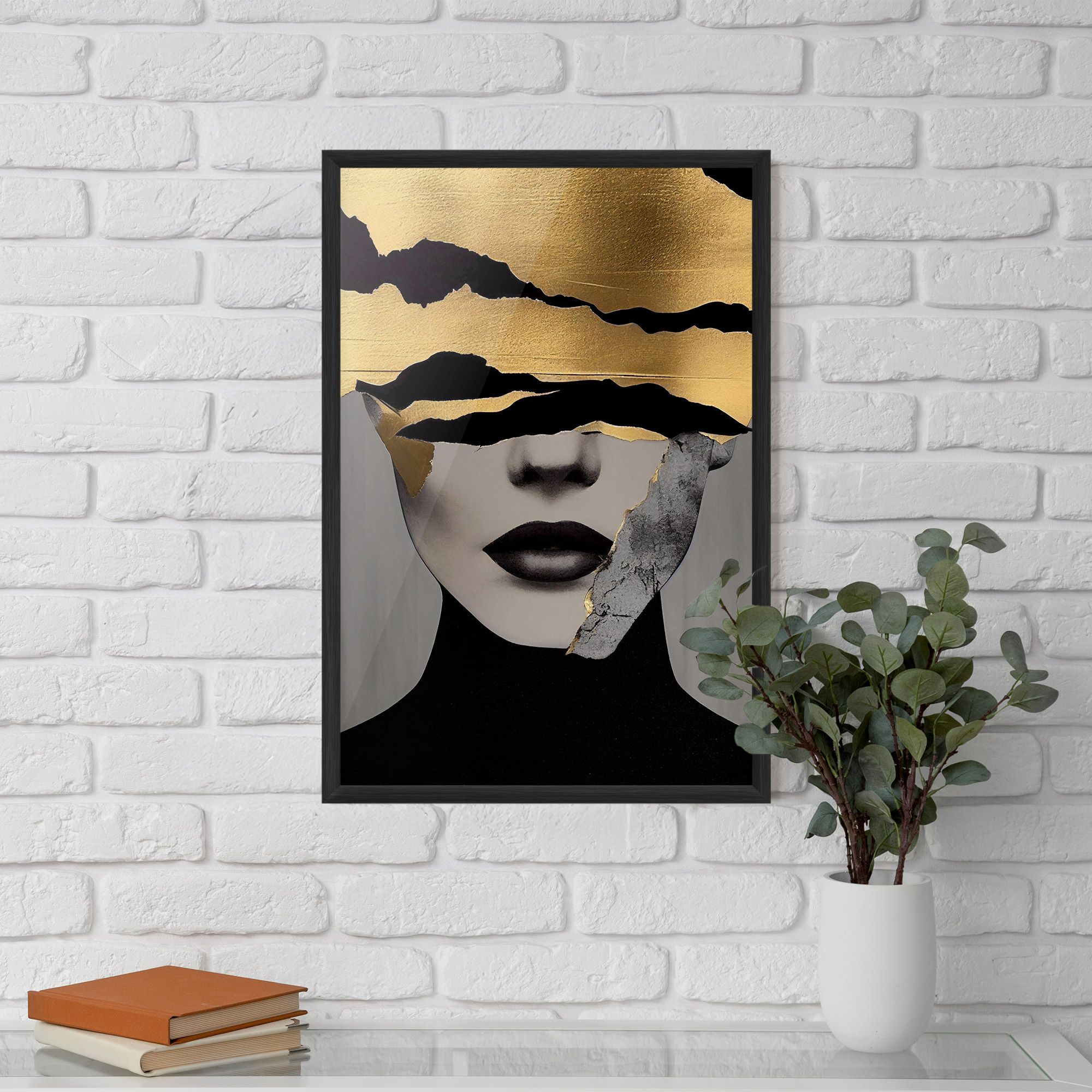 Grey Gold Lips mockup 5