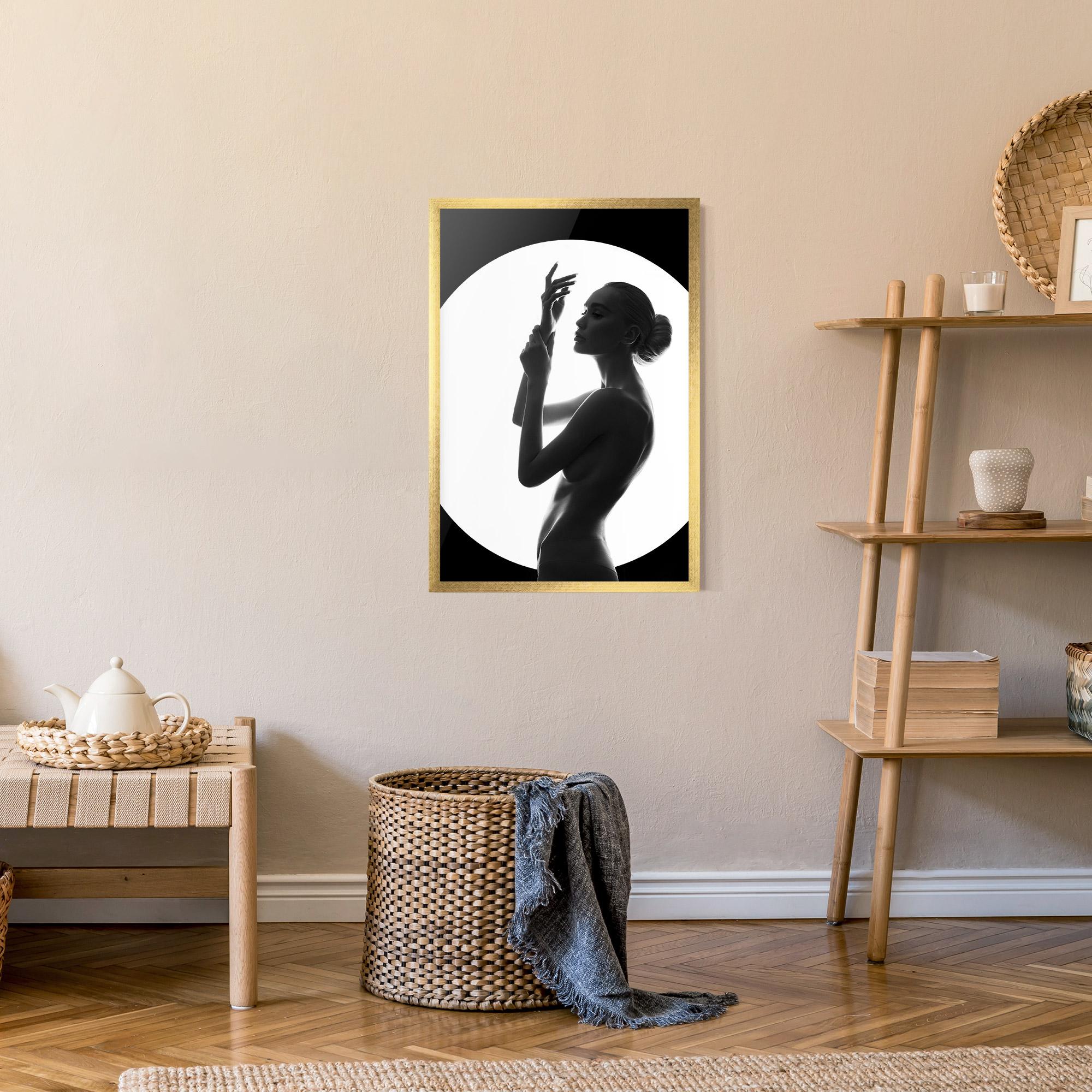 Keretezett Poszter Body Figure mockup 9