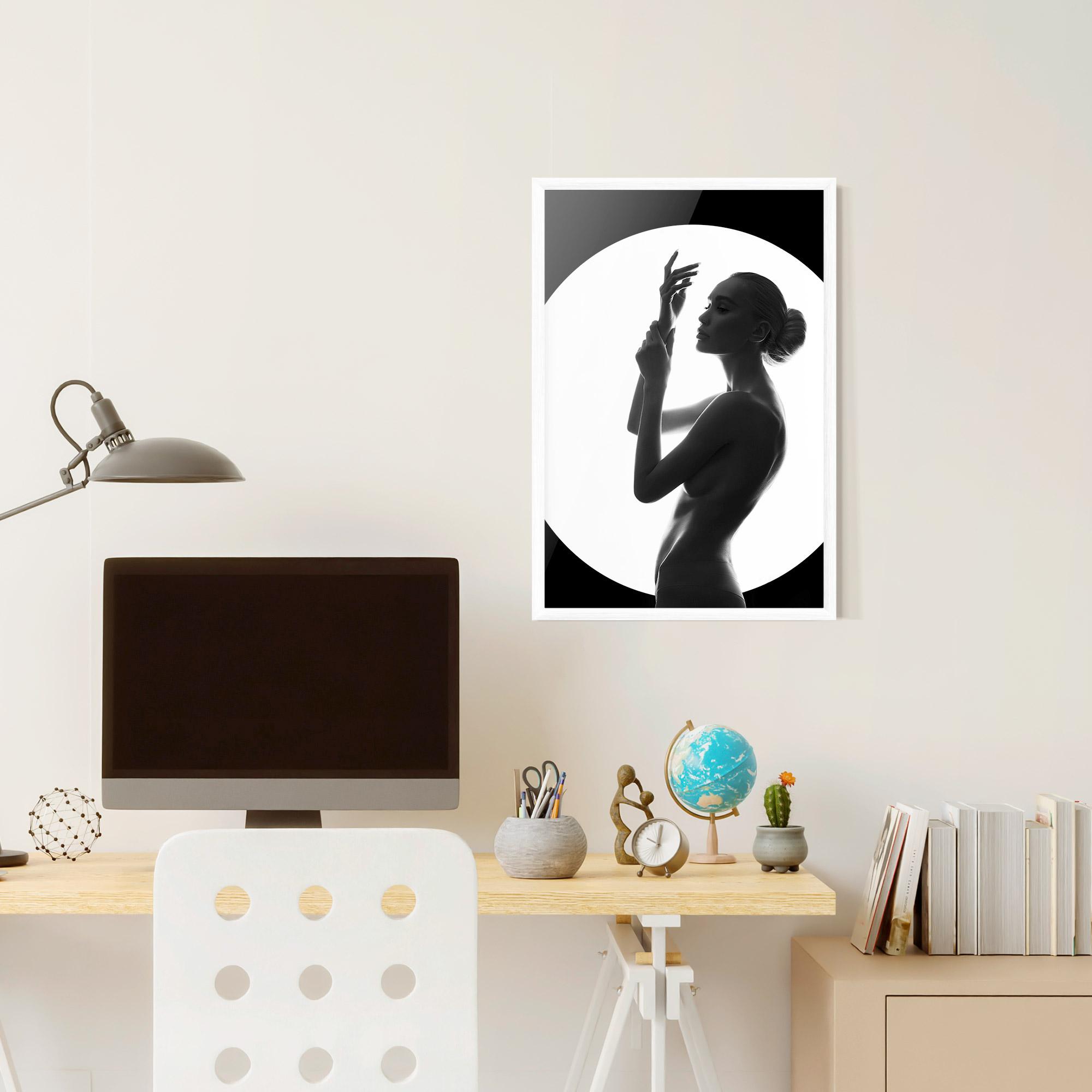 Keretezett Poszter Body Figure mockup 6